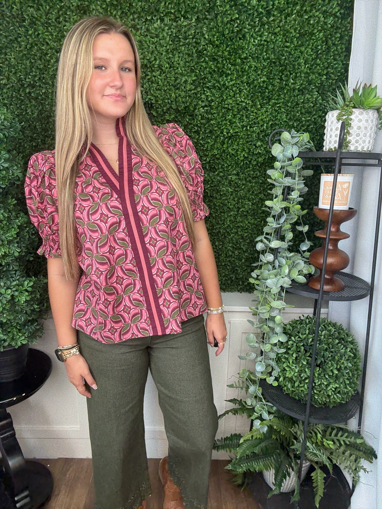 ABSTRACT PATTERN SHORT SLEEVE PUFF TOP - WINE