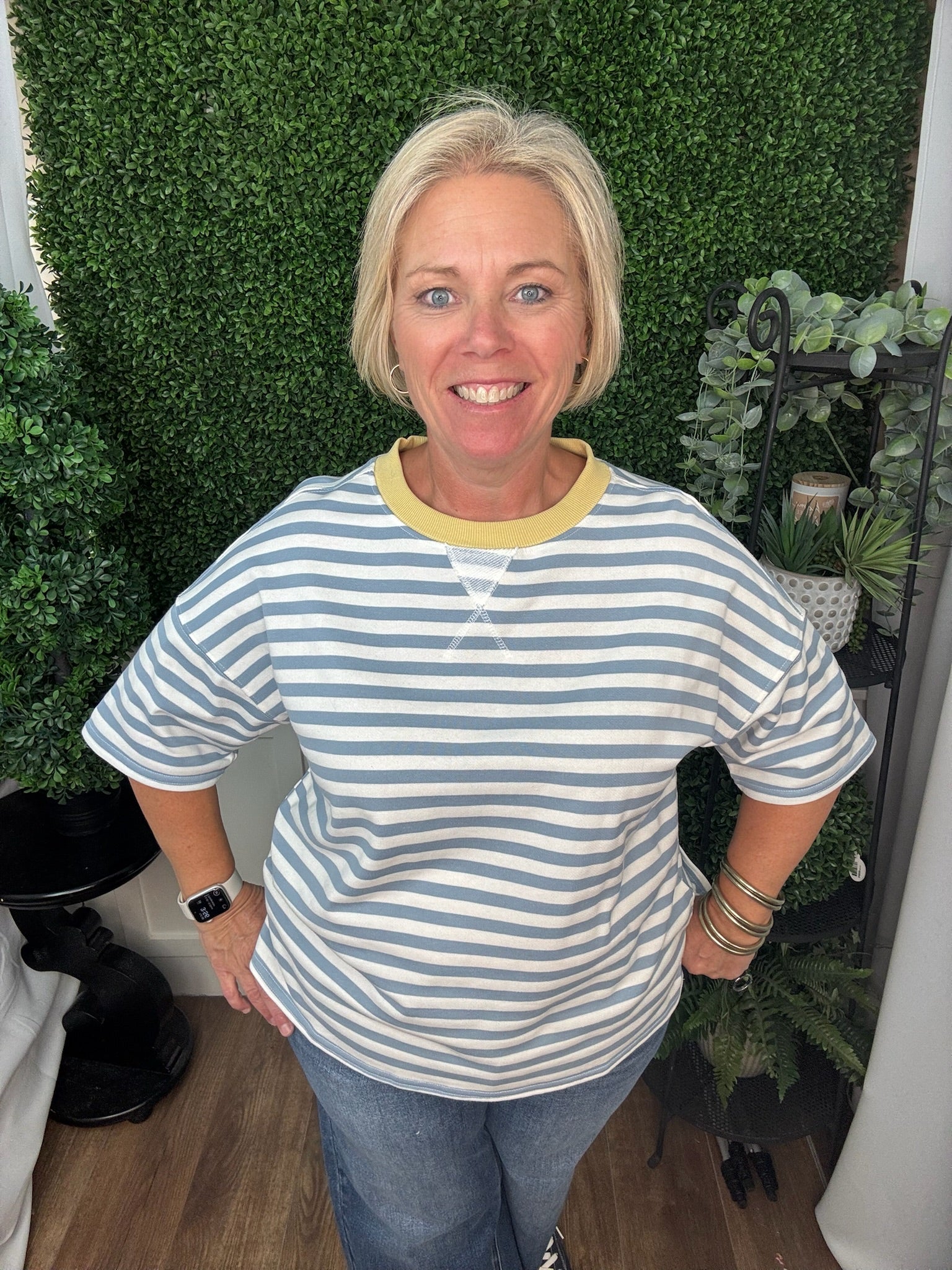 STRIPED SHORT SLEEVE TOP