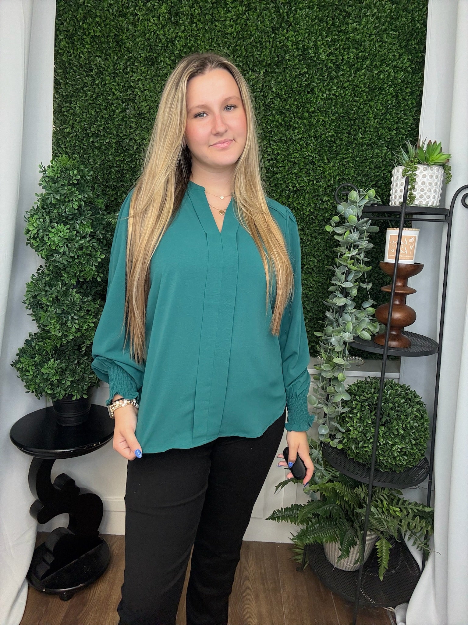 LONG SMOCKED SLEEVE FRONT PLEATS TOP