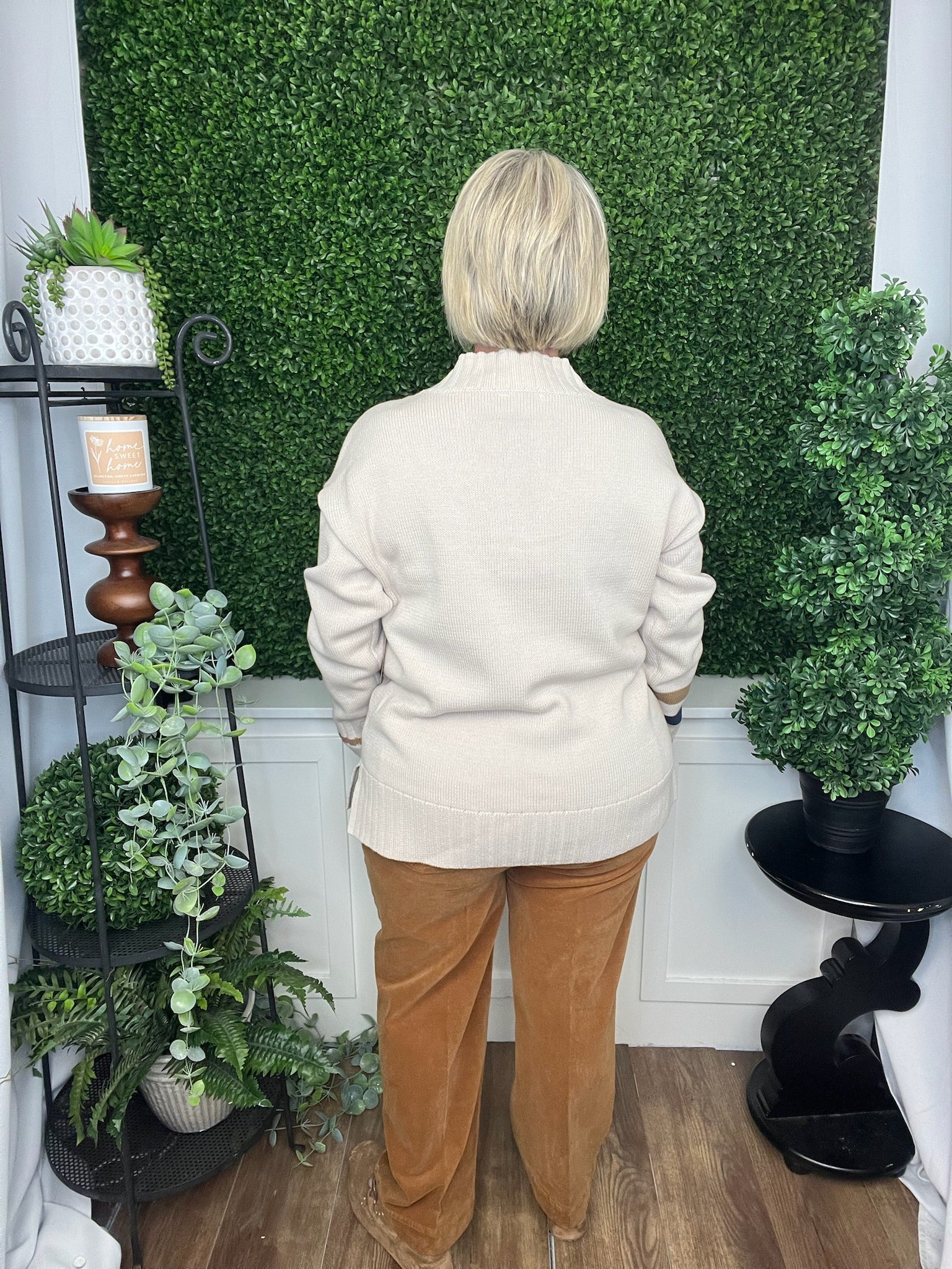 V-NECK VARSITY PULLOVER SWEATER - NATURAL