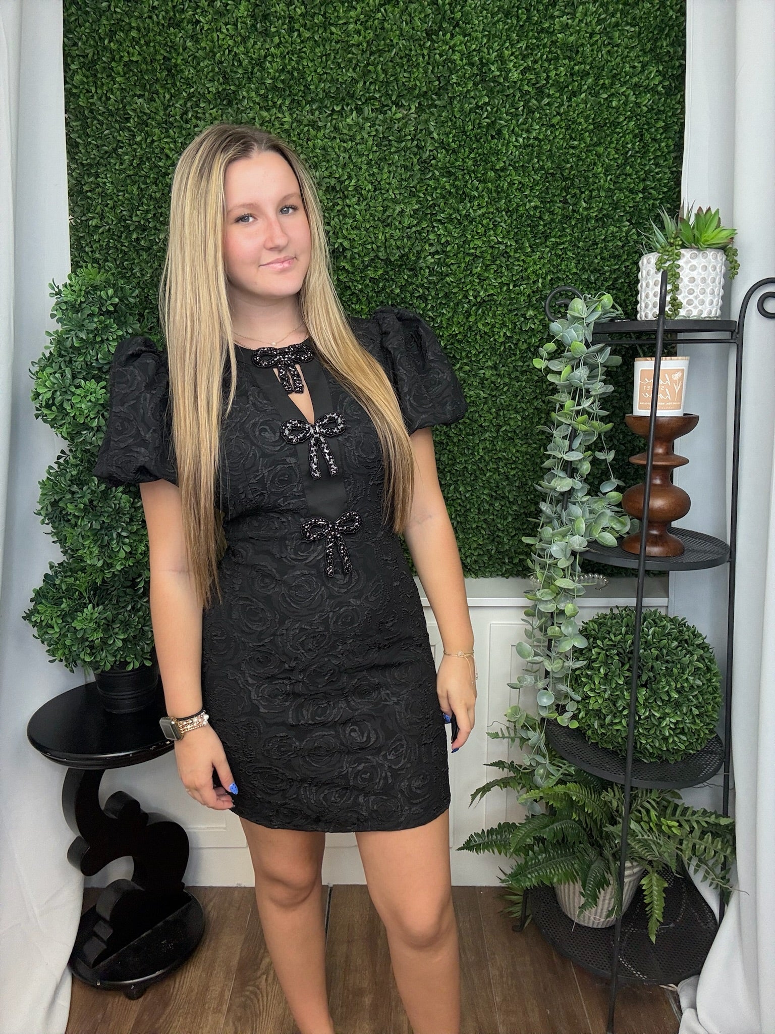 ROSE JACKQUARD PUFF SLEEVEBOW DETAIL MINI DRESS - BLACK