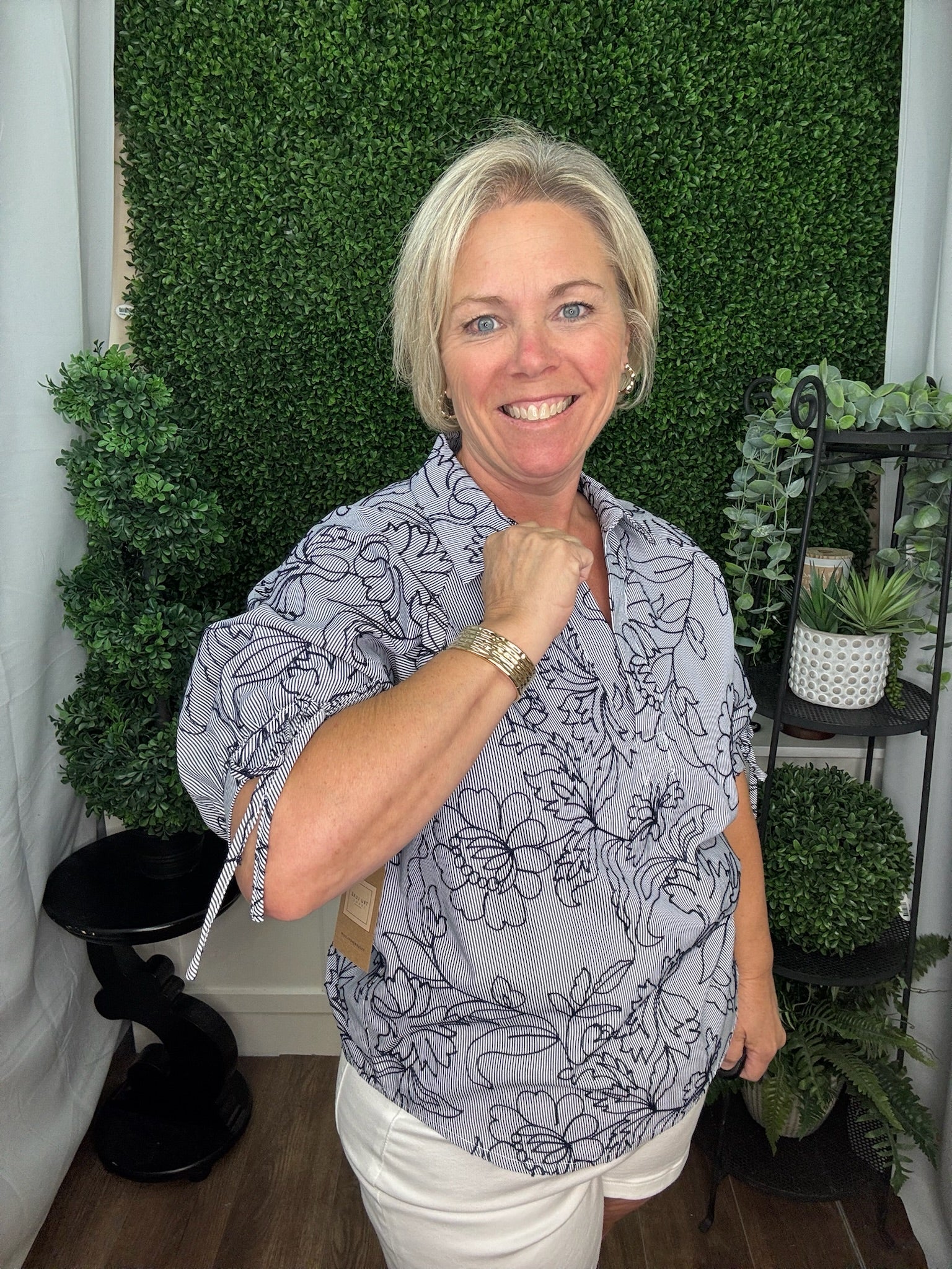 SPLIT NECK POPOVER WITH TIE SLEEVES - NAVY STRIPE