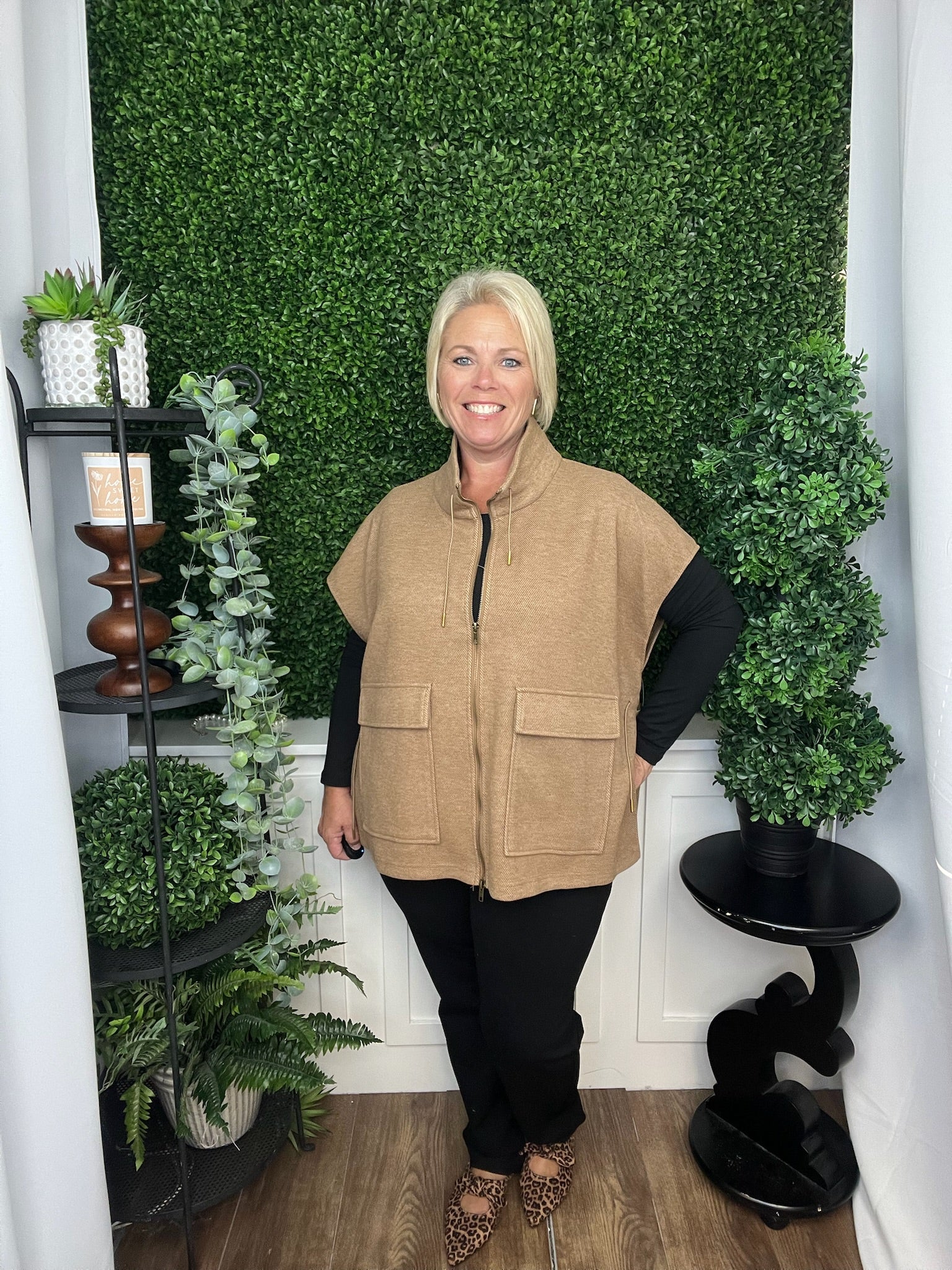 ZIP FRONT KNIT PONCHO CAMEL