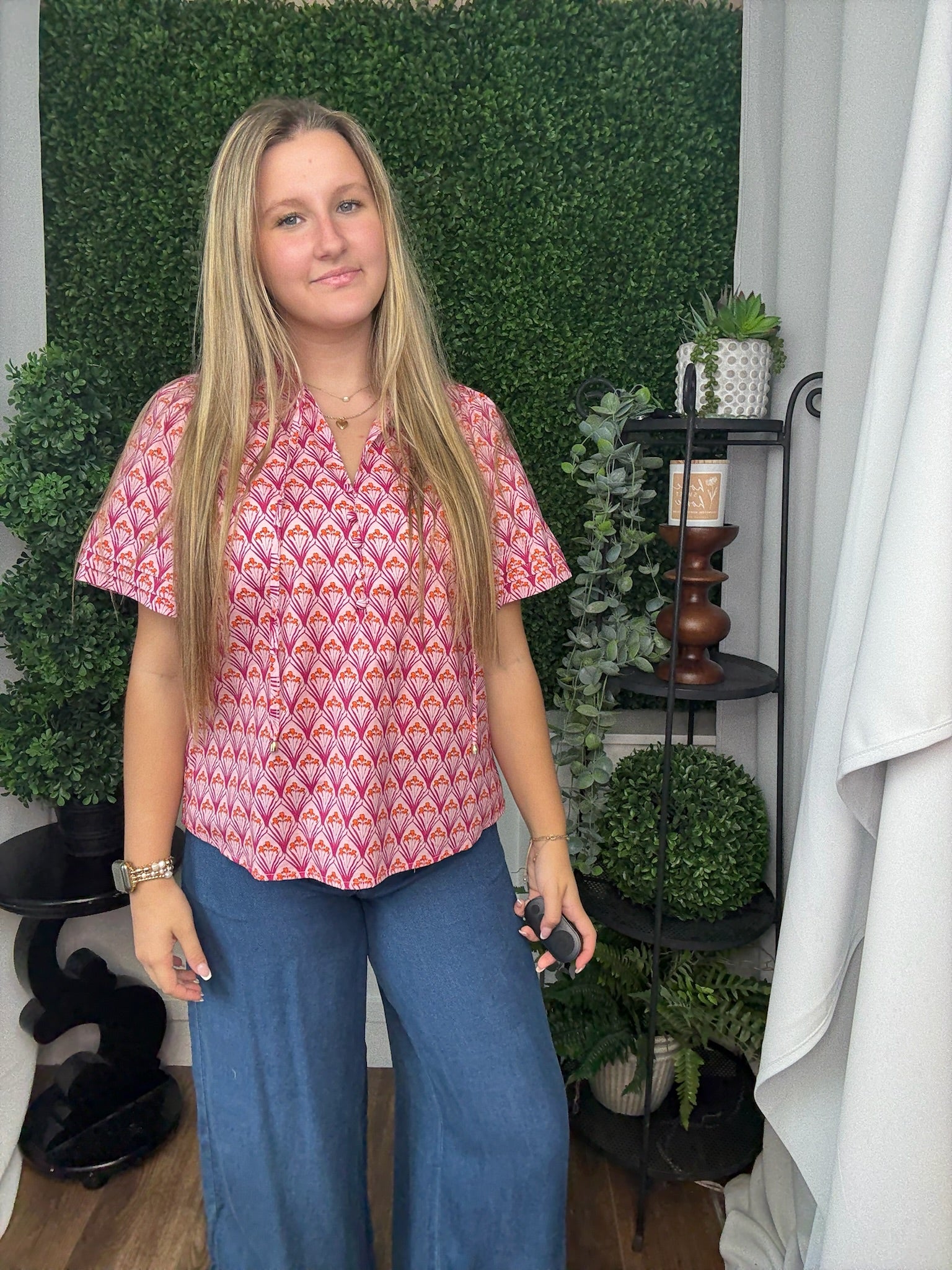 GEOMETRIC SS TOP W/RUFFLE MOCK NECK - PINK