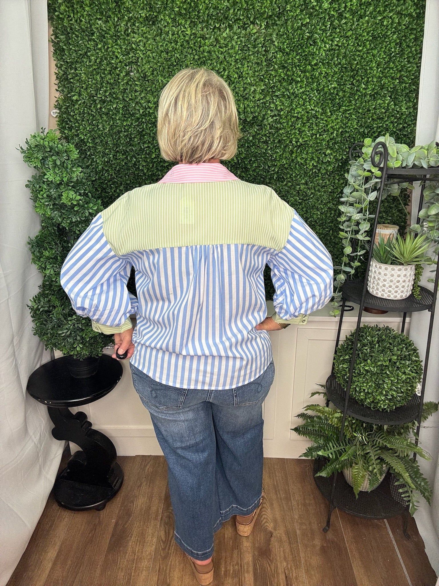COLOR BLOCK STRIPE TOP
