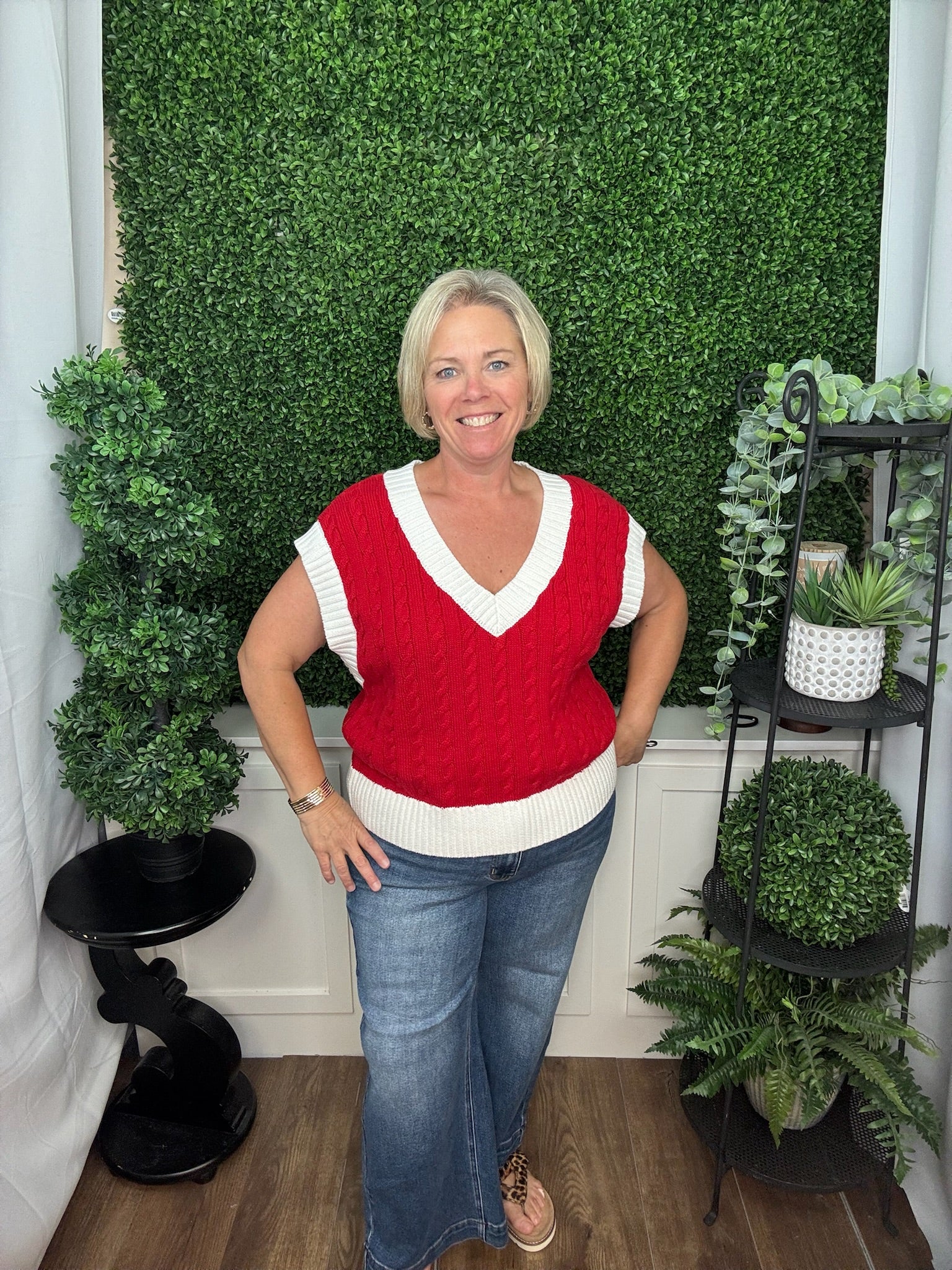 Relaxed Fit Cable Knit V Neck Sleeveless Top - Red