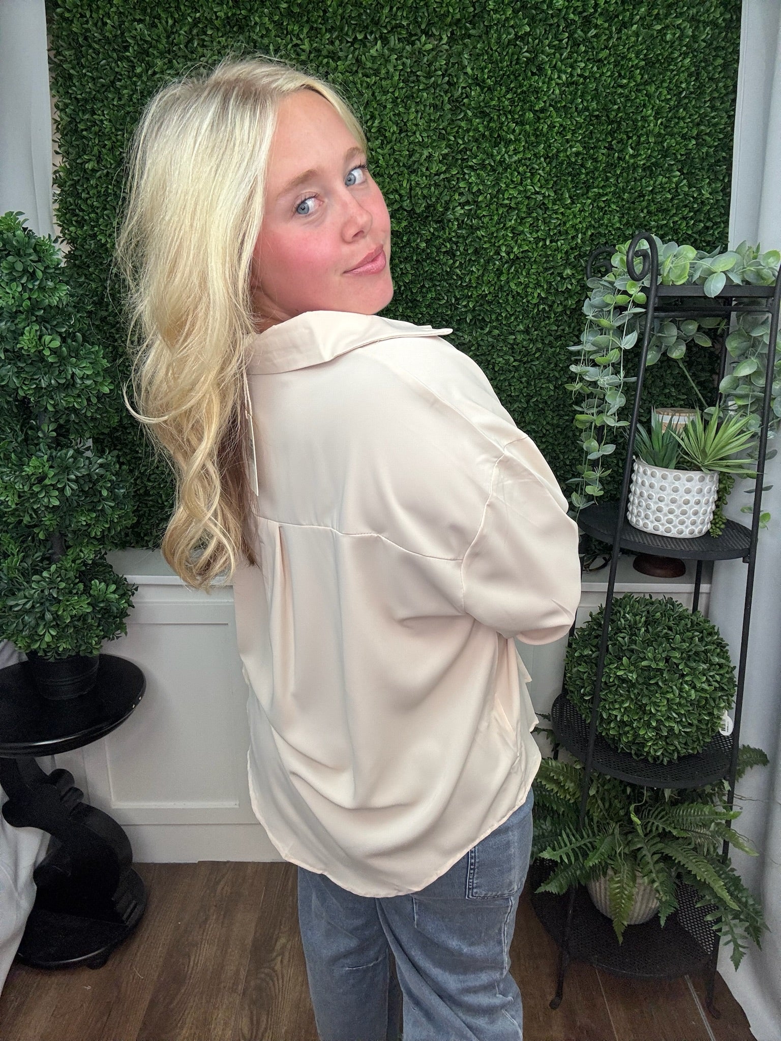 Kathryn Classic Button-Up - Ivory