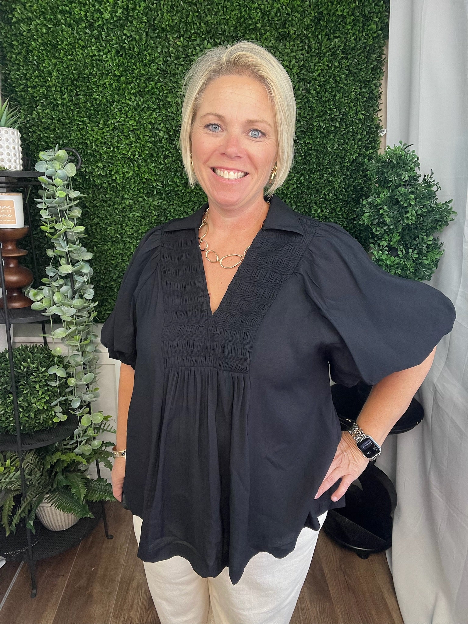 FRONT SMOCKING YOKE TOP - BLACK