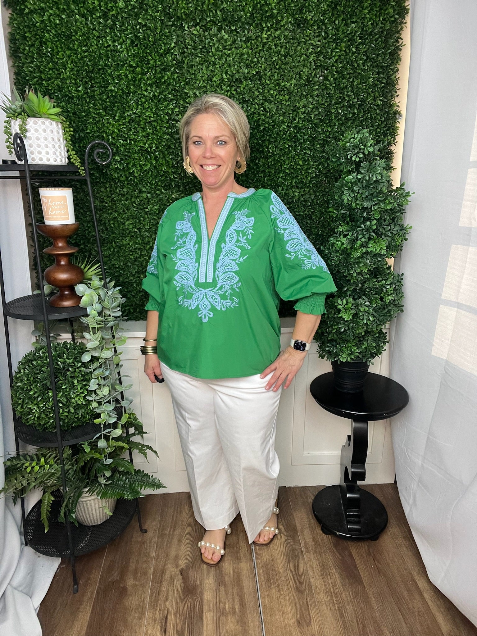 SHORT SLEEVE VNECK BLOUSE