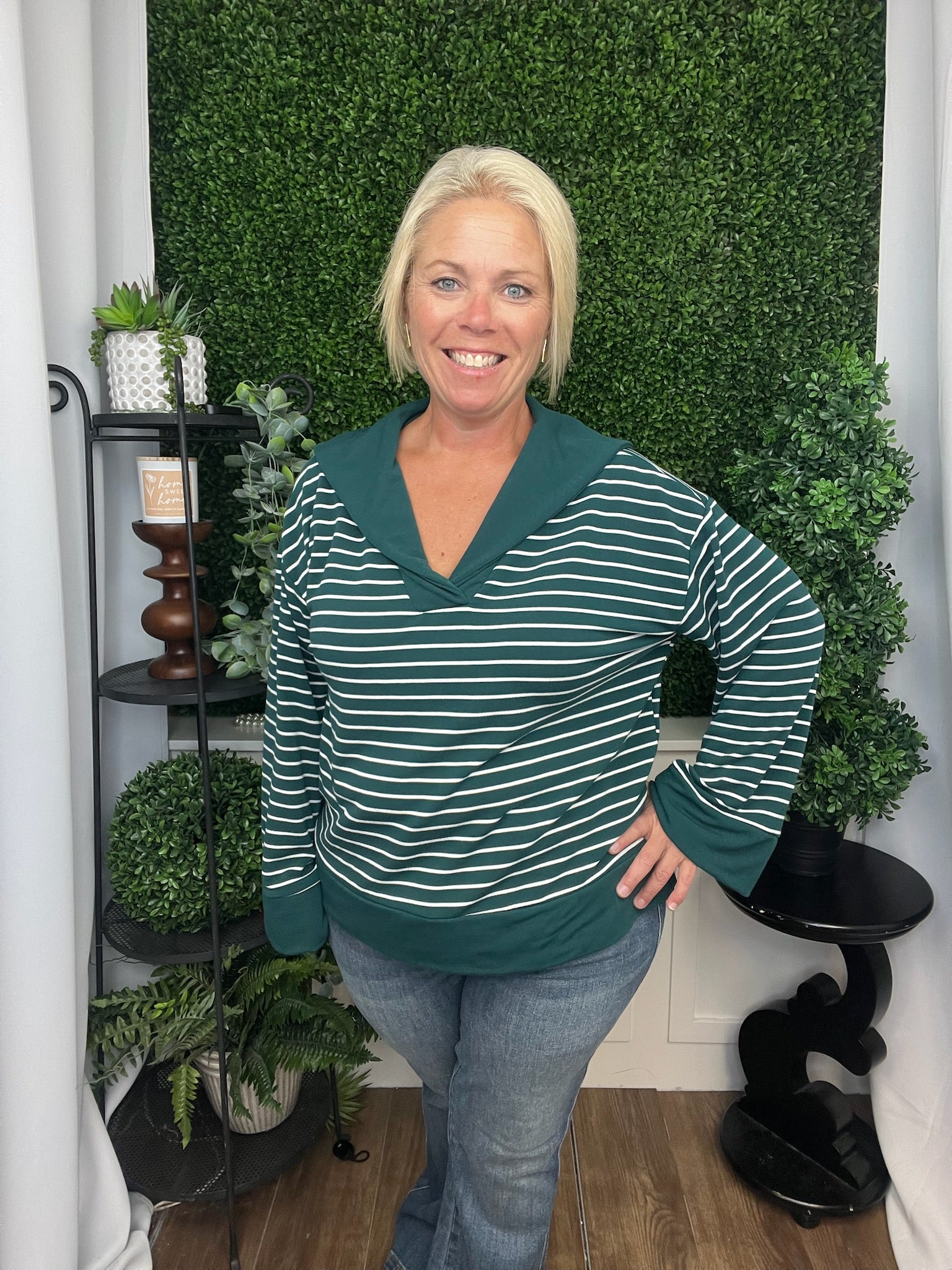 MY WEEKEND SWEATSHIRT - HUNTER GREEN