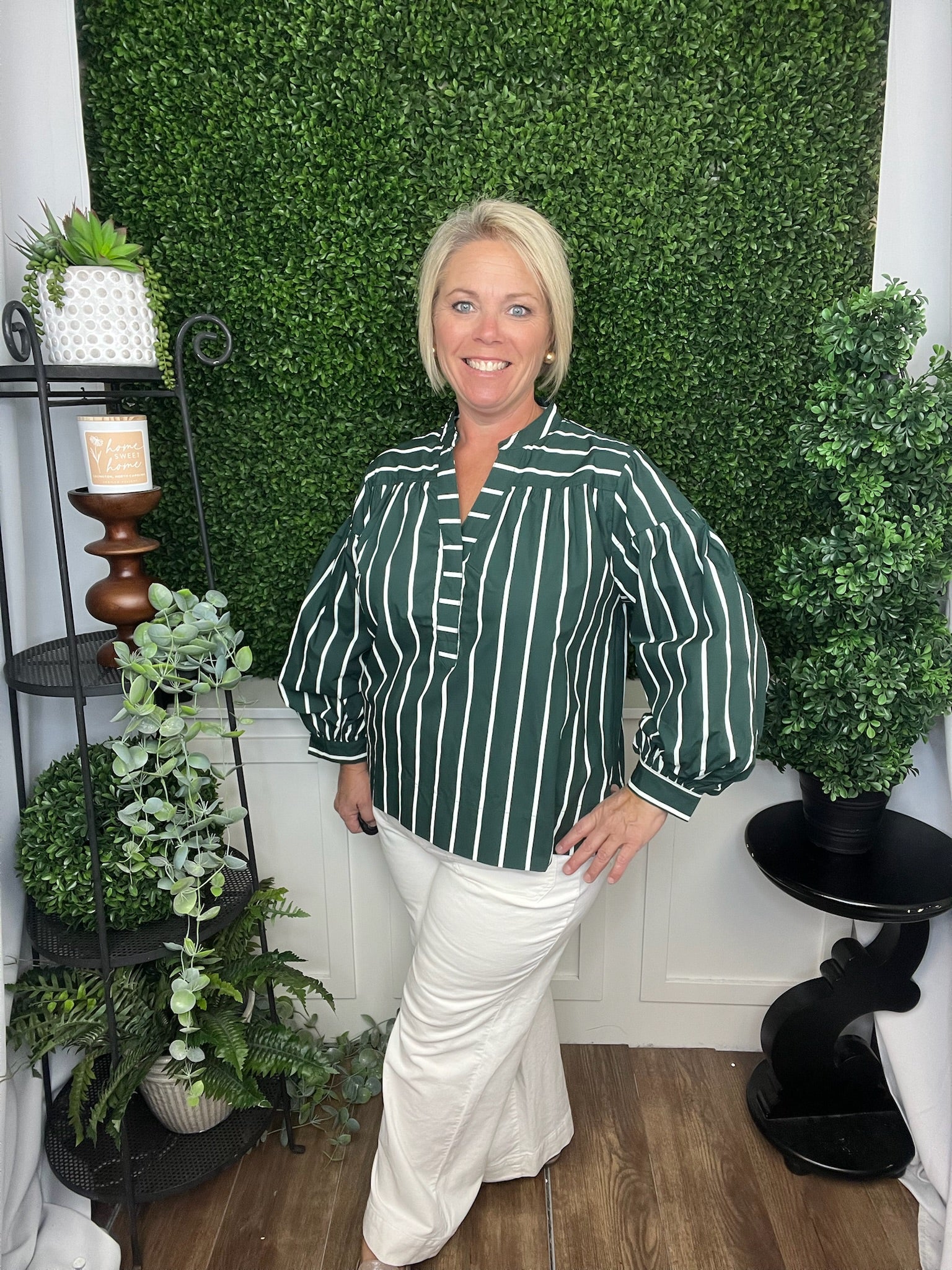 LONG PUFF SLV W/ CUFF V-NECK TOP - GREEN