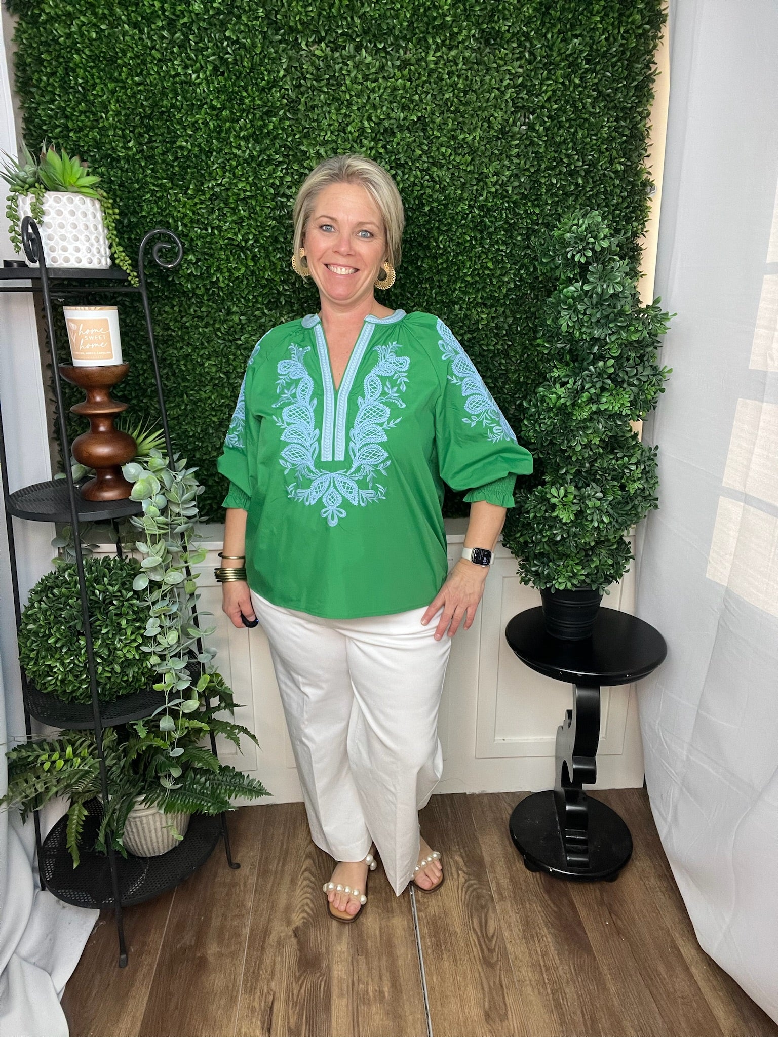 SHORT SLEEVE VNECK BLOUSE