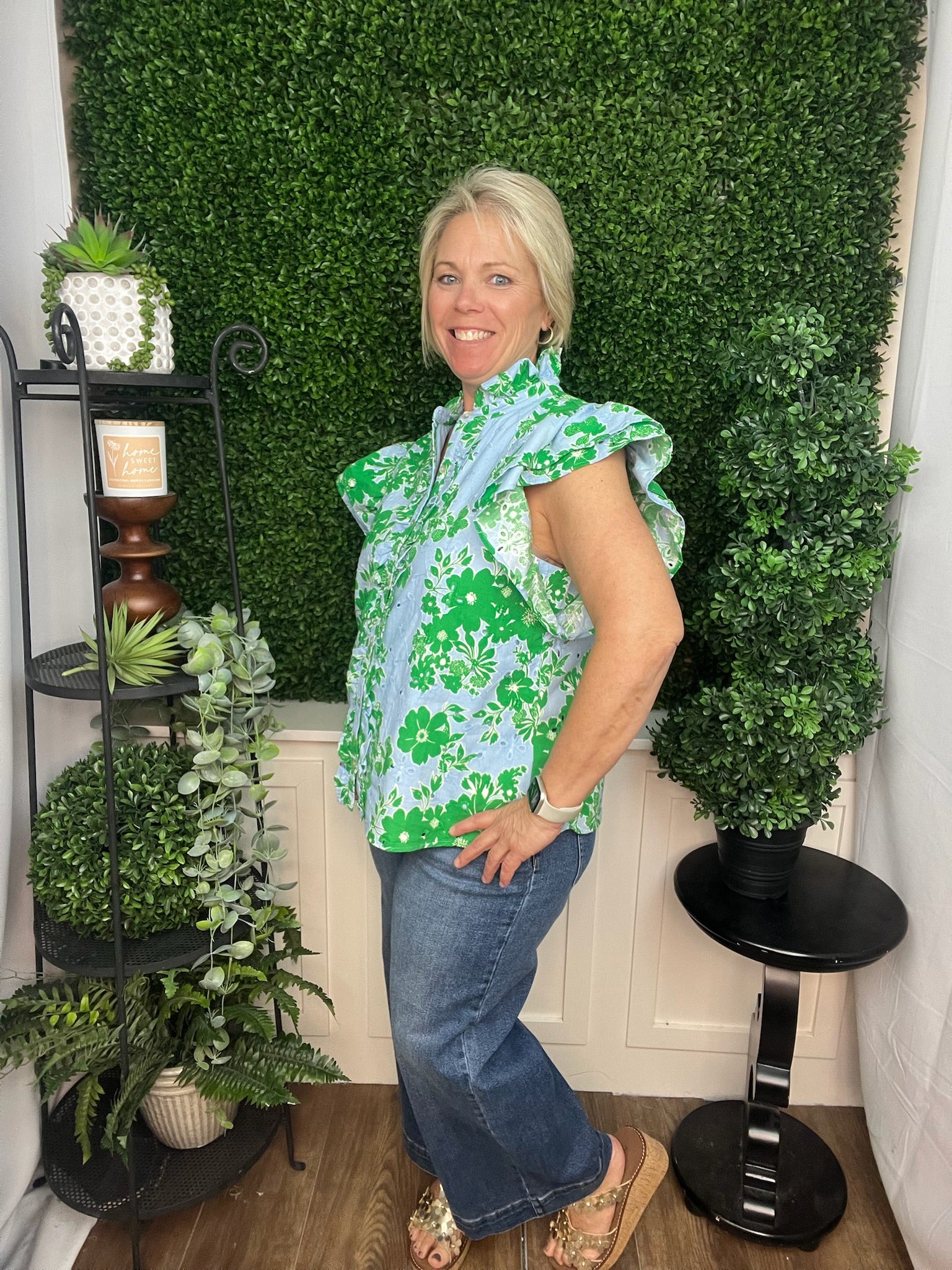 BLUE FLORAL SHORT SLEEVE TOP