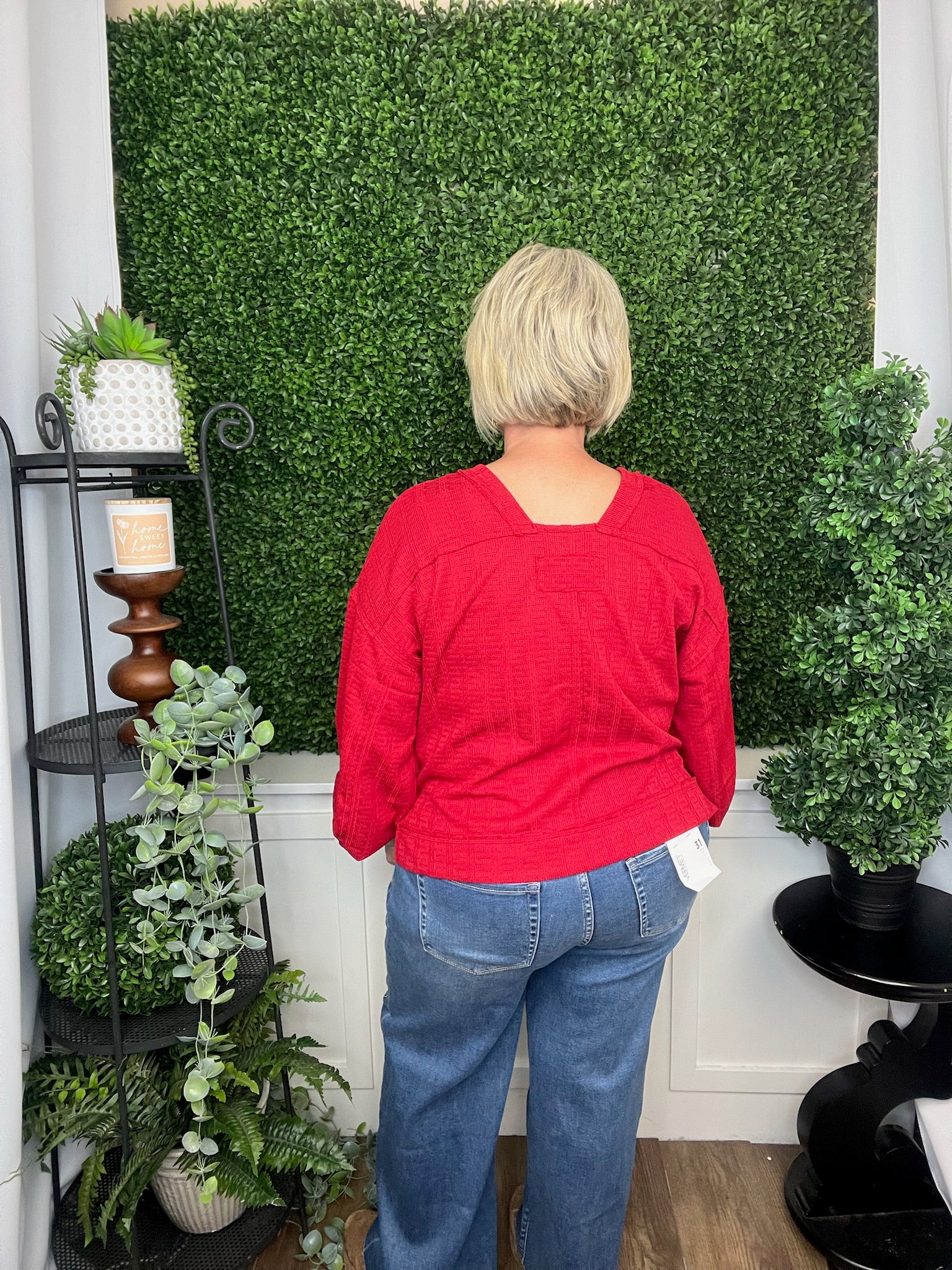 RAW EDGE DETAIL OVERSIZED KNIT TOP - RED