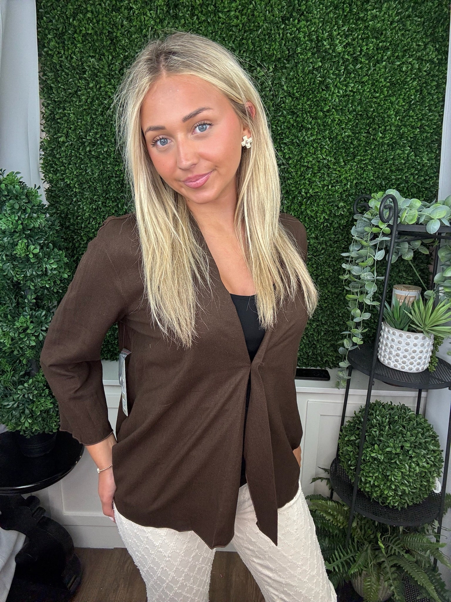 WOVEN OPEN FRONT JACKET WITH SINGLE BUTTON 3/4 SLEEVES - CHOC