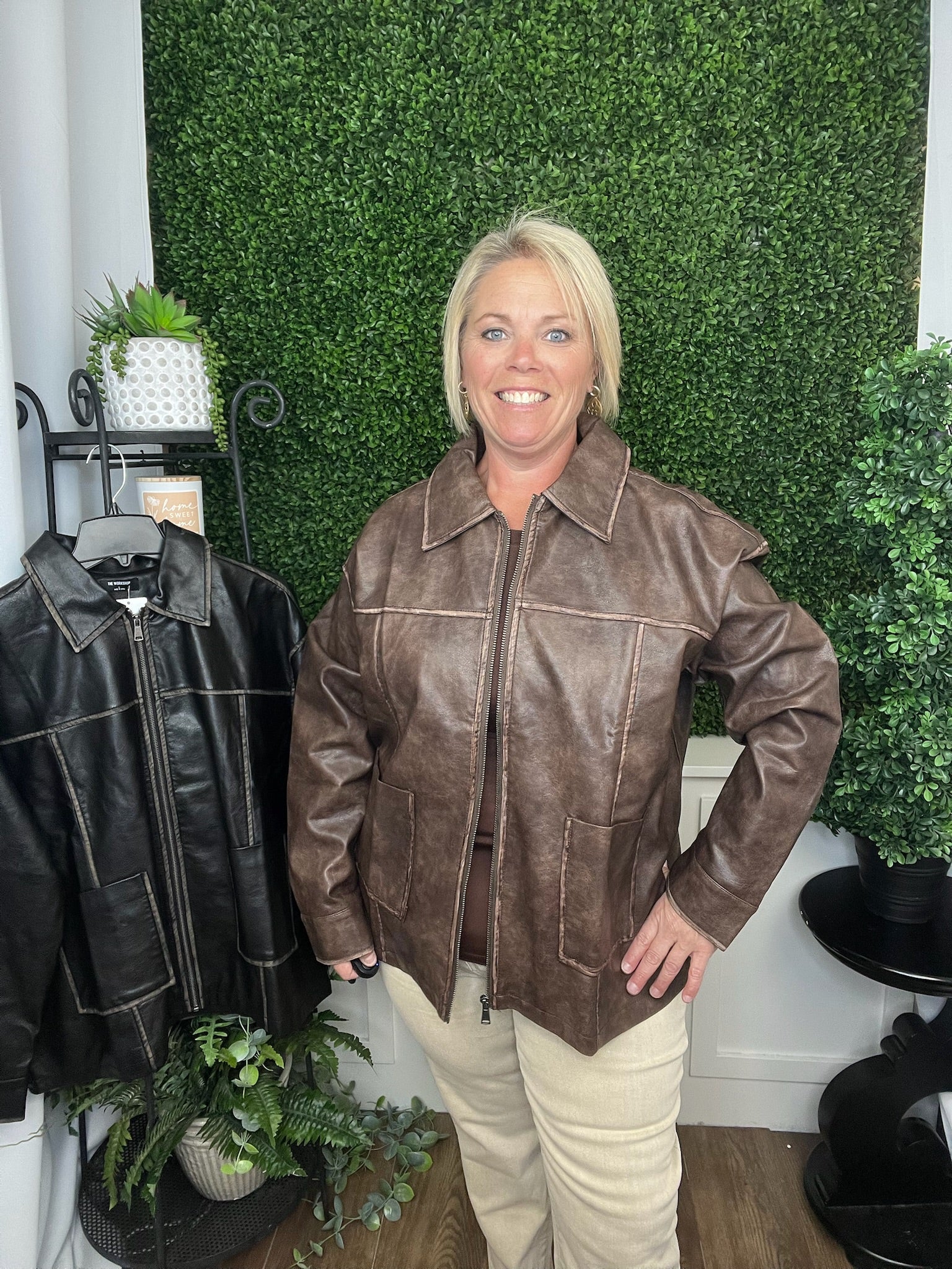 WASHED FAUX LEATHER COLLARED ZIP-UP JACKET