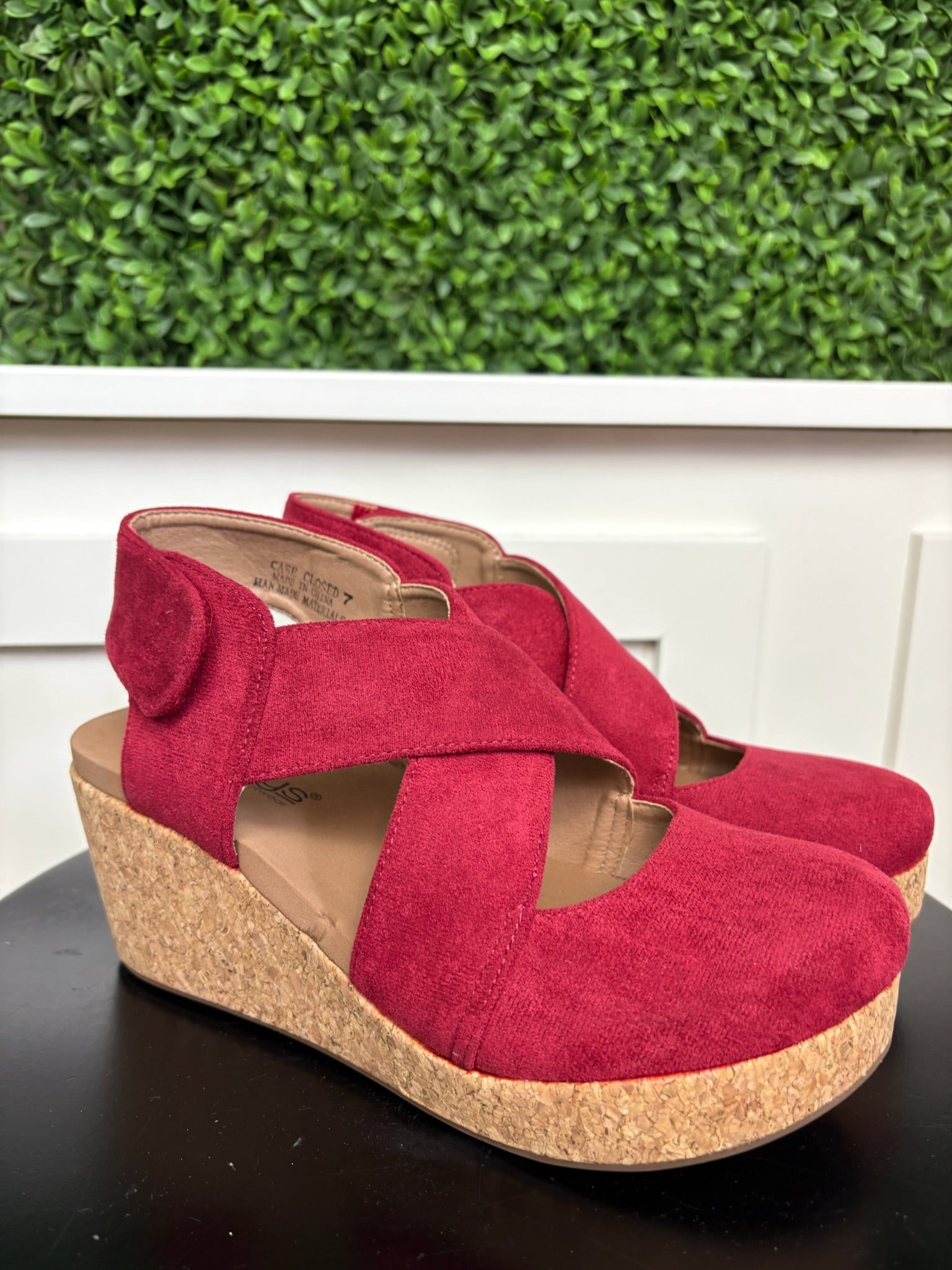 CASE CLOSED - DARK RED FAUX SUEDE
