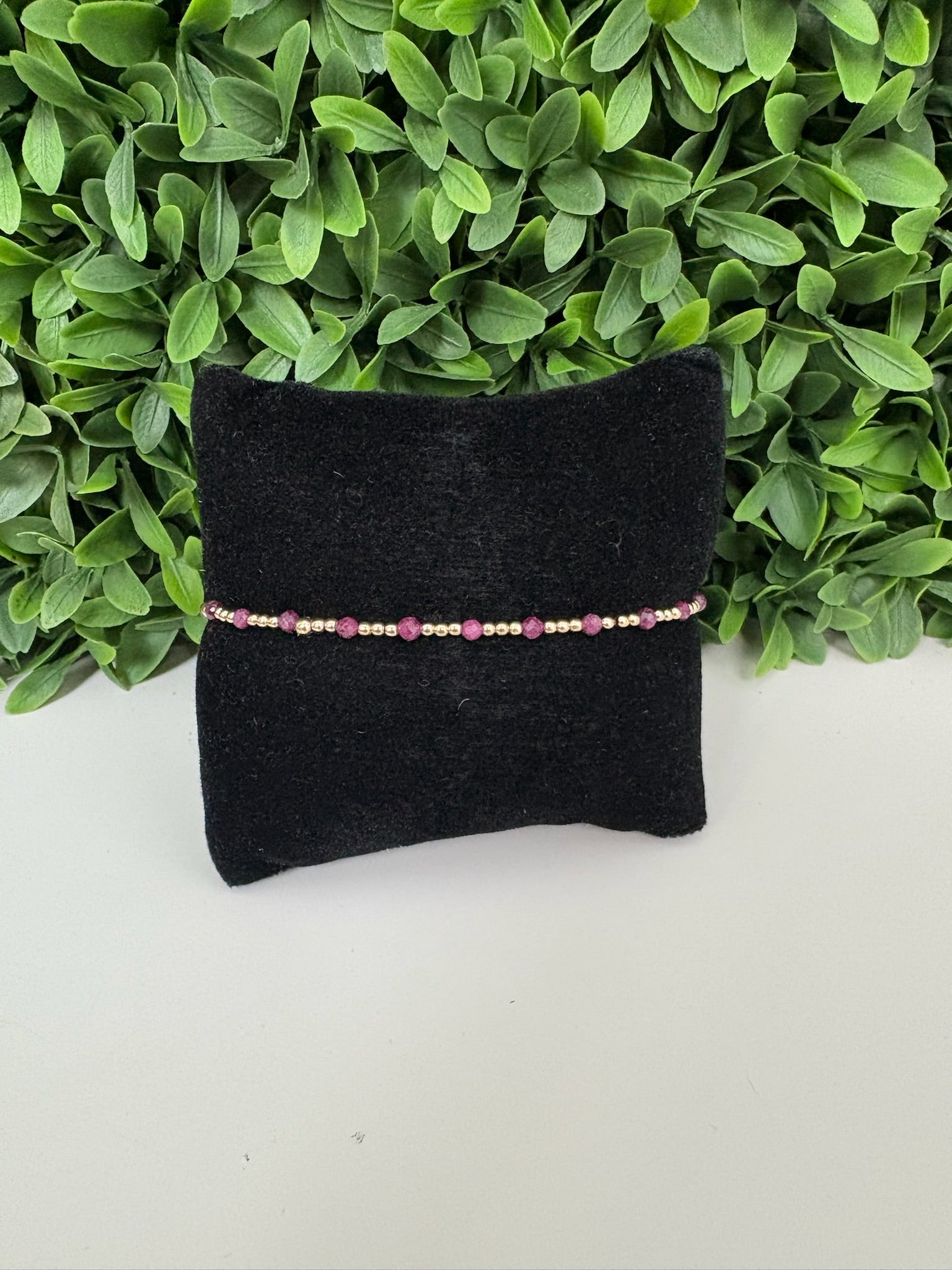 EXT GEMSTONE GOLD SINCERITY PATTERN 3MM BEAD BRAC - RUBY