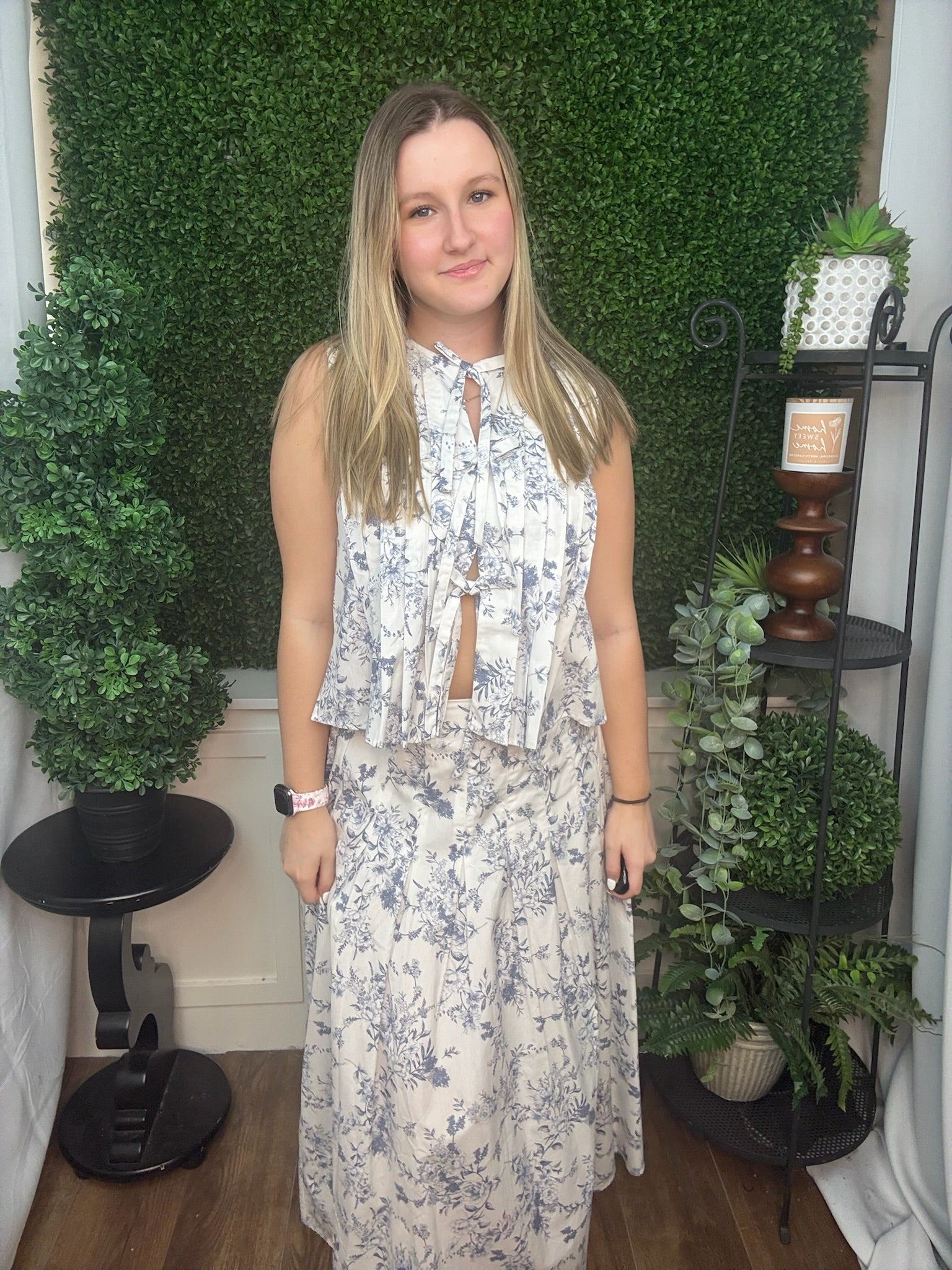 Willow Toile Tie-Front Blouse