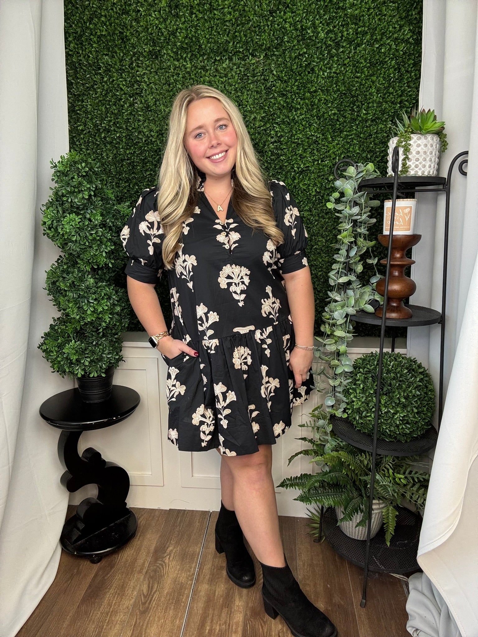 FLORAL PRINT SHORT SLEEVE RUFFLE HEM MINI DRESS