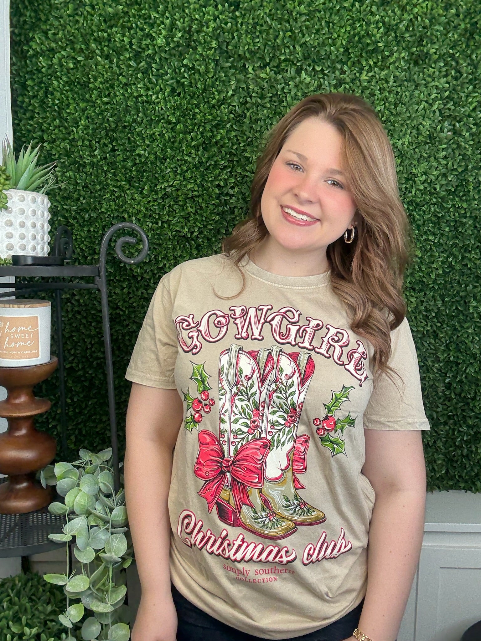 COWGIRL CHRISTMAS CLUB HOLIDAY BOOTS SS - WASHED ECRU