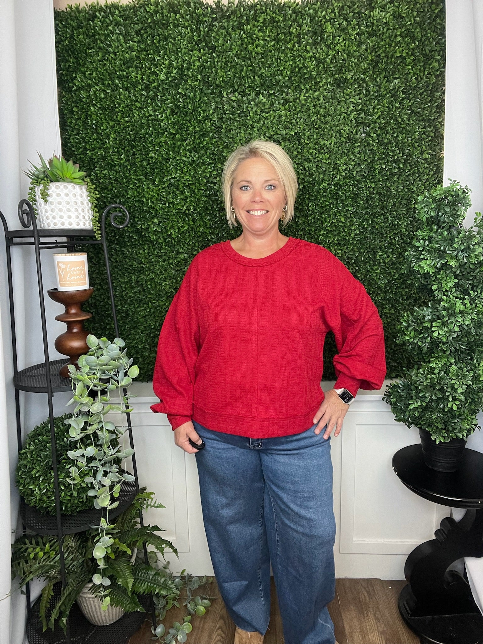 RAW EDGE DETAIL OVERSIZED KNIT TOP - RED