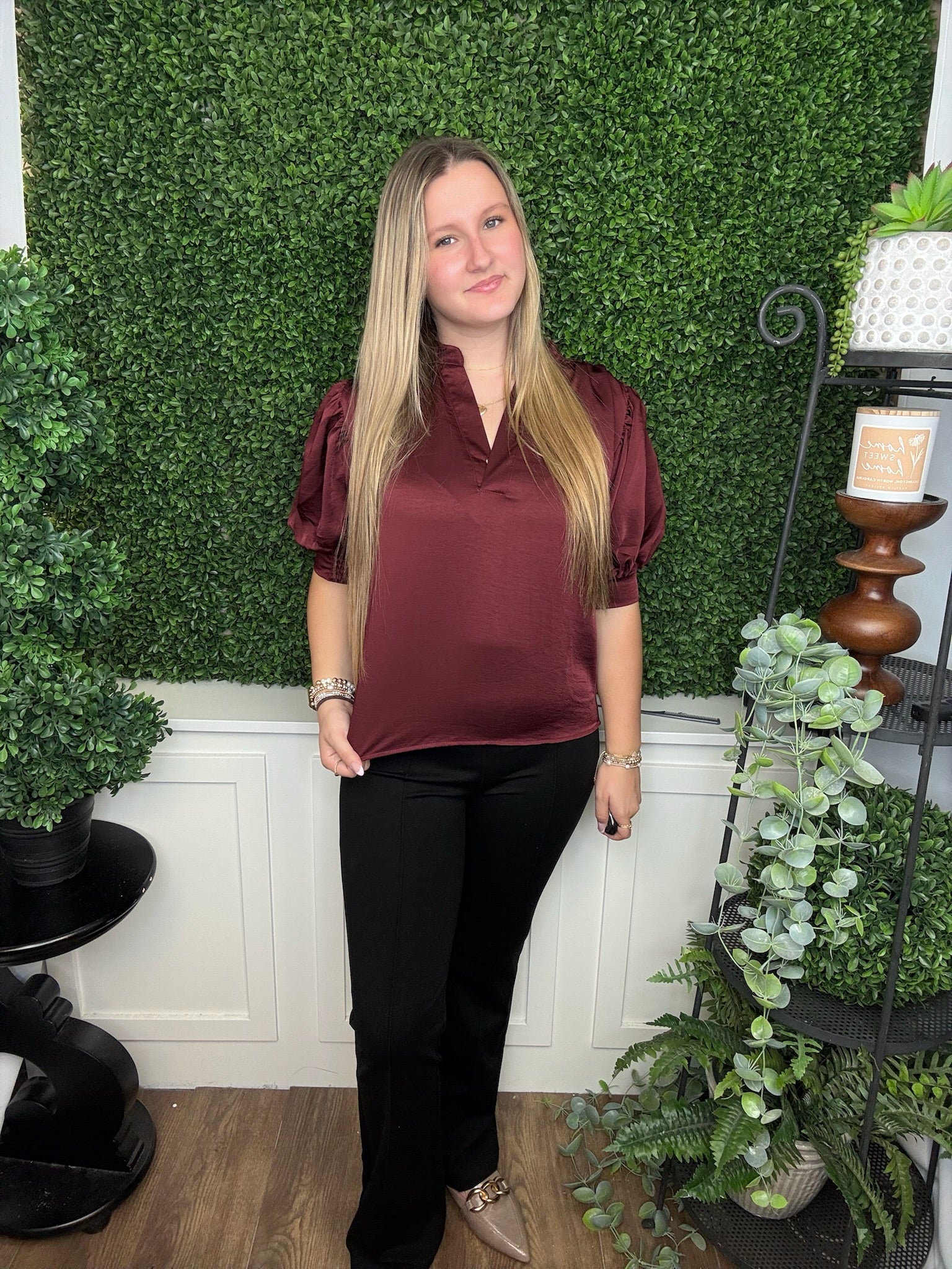 V-NECK PUFF SLV TOP - BURGUNDY