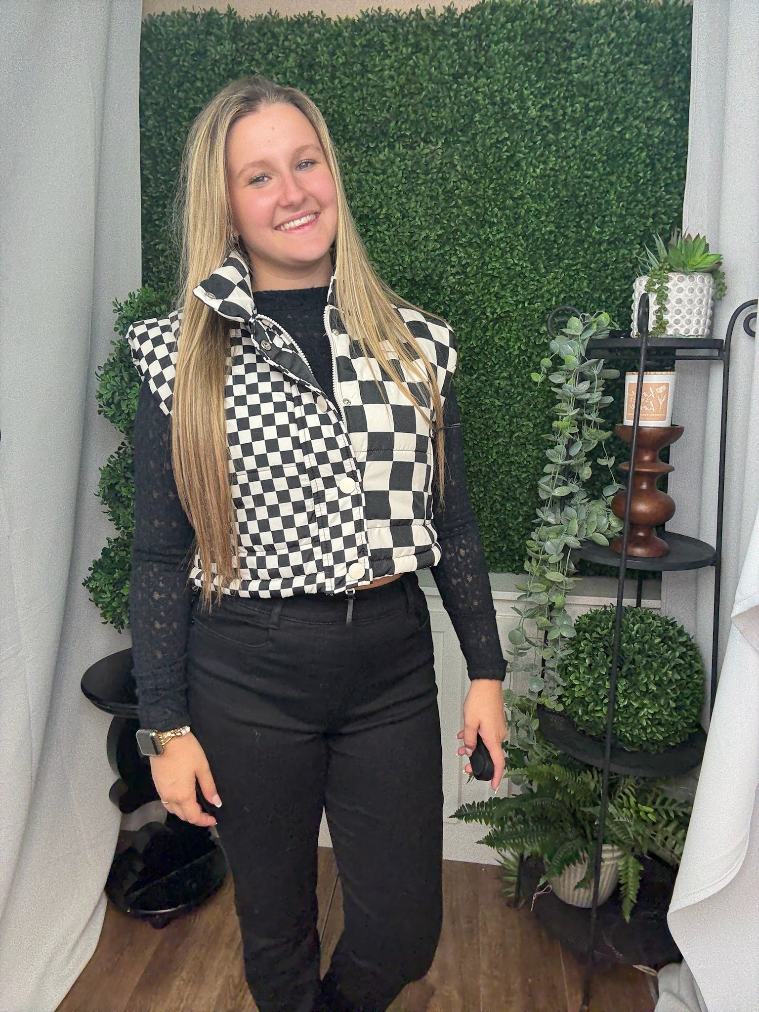 CHECKERED CROP ZIP UP PUFFER VEST - BLACK
