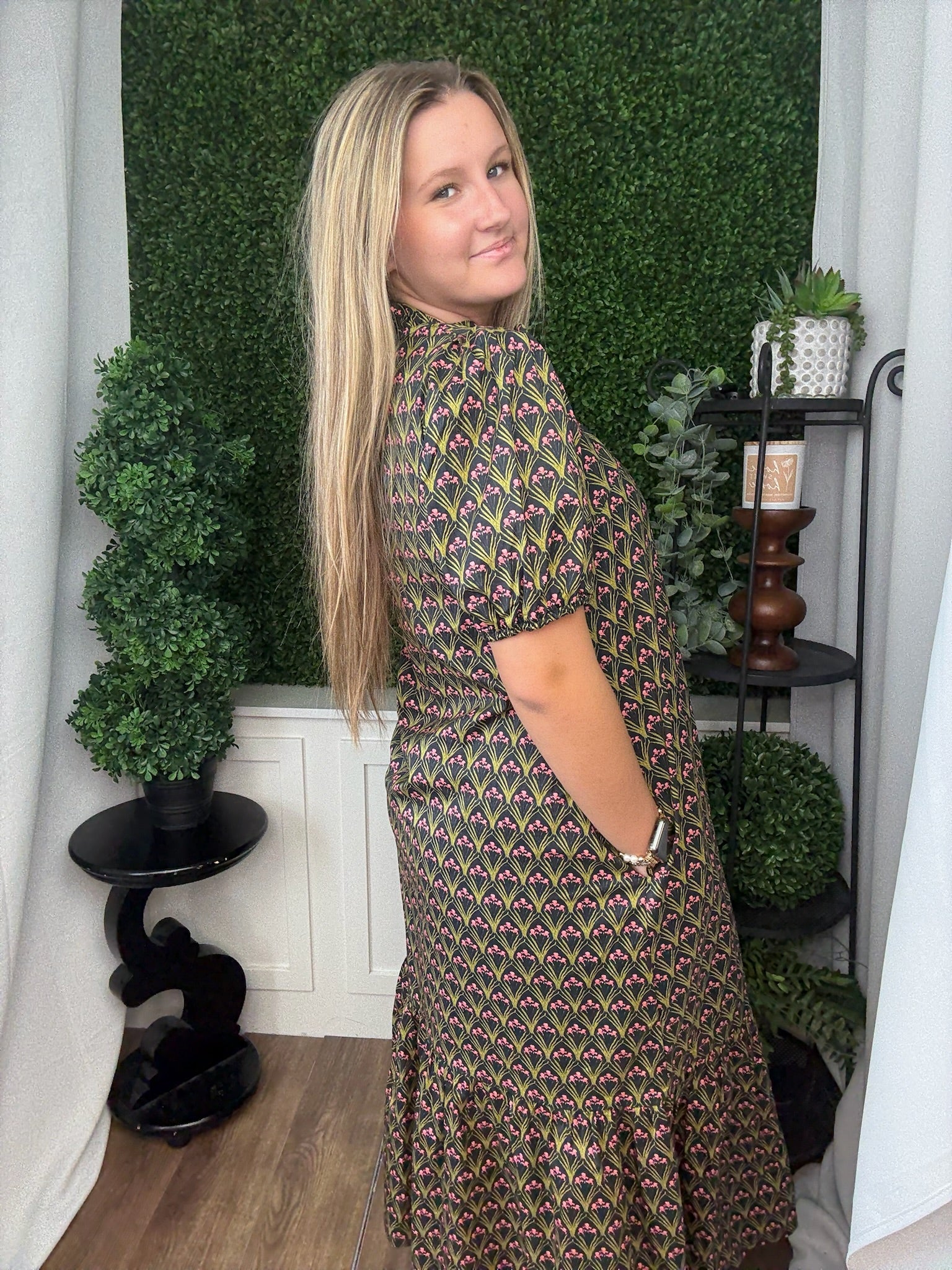 FLORAL PRINT PLEATED PUFF SLEEVE MIDI DRESS