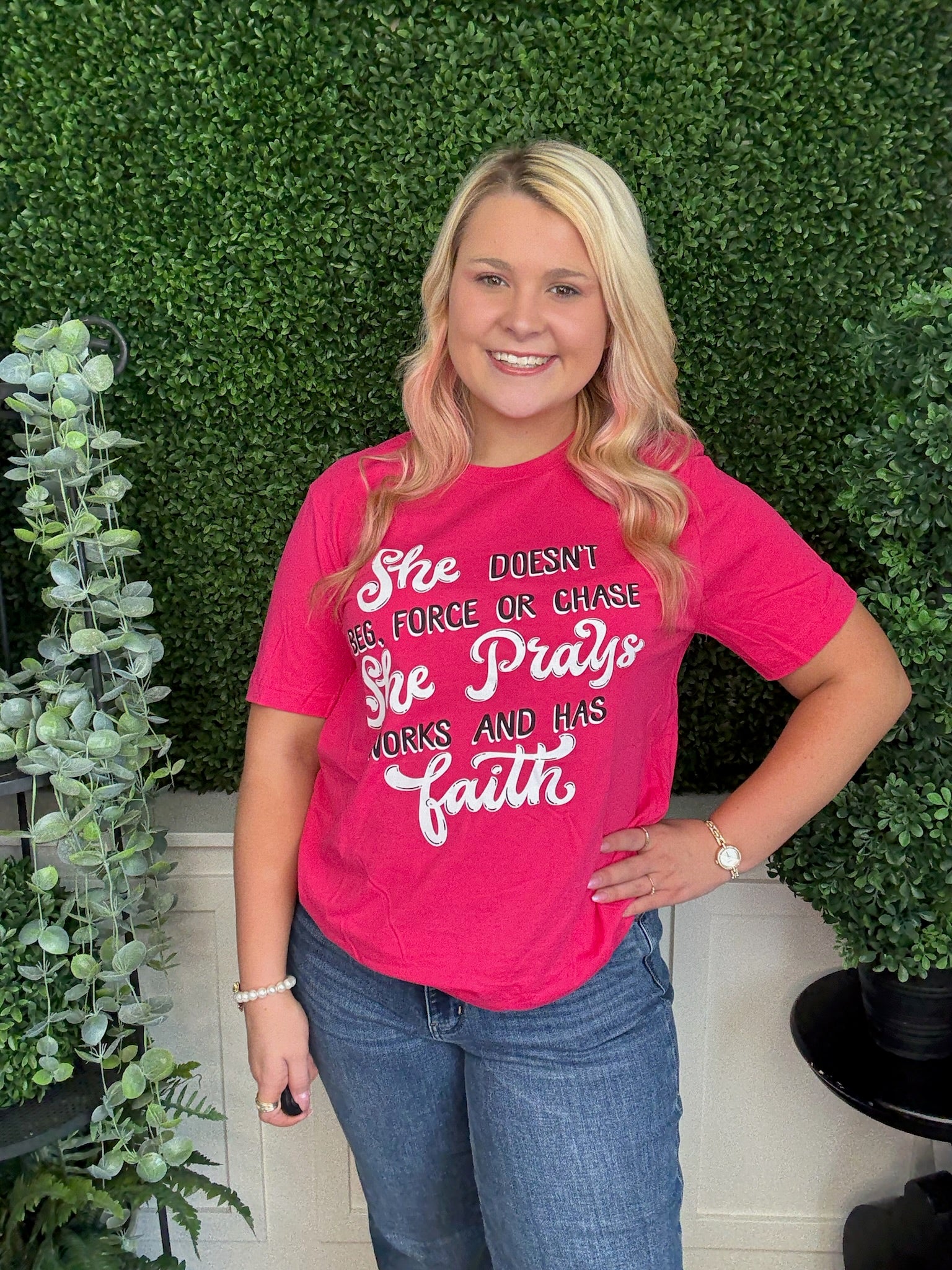 SHE PRAYS, WORKS, AND HAS FAITH SS - HOT PINK