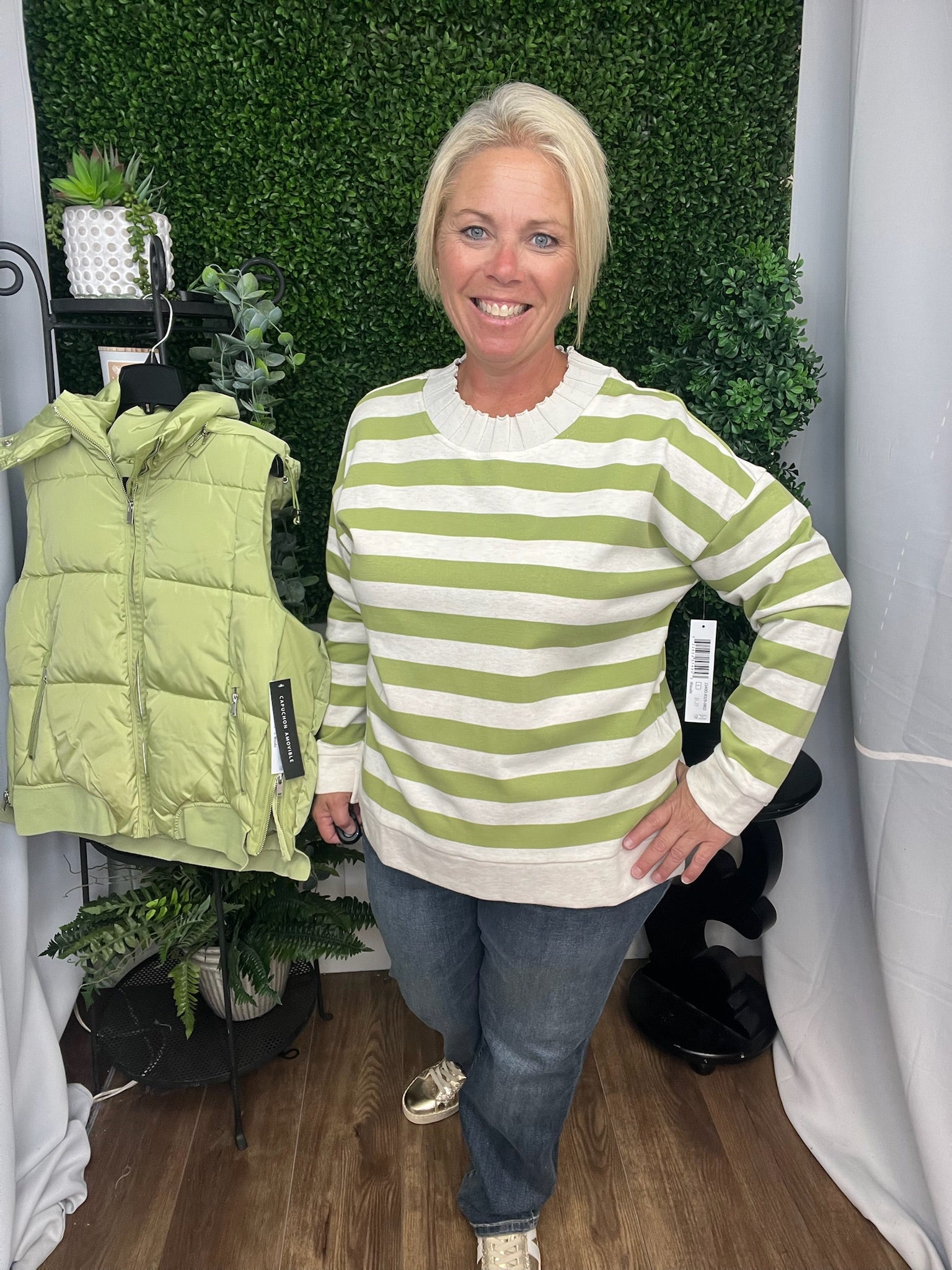 LS CREW NECK TOP W/RIB DETAIL - WASABI