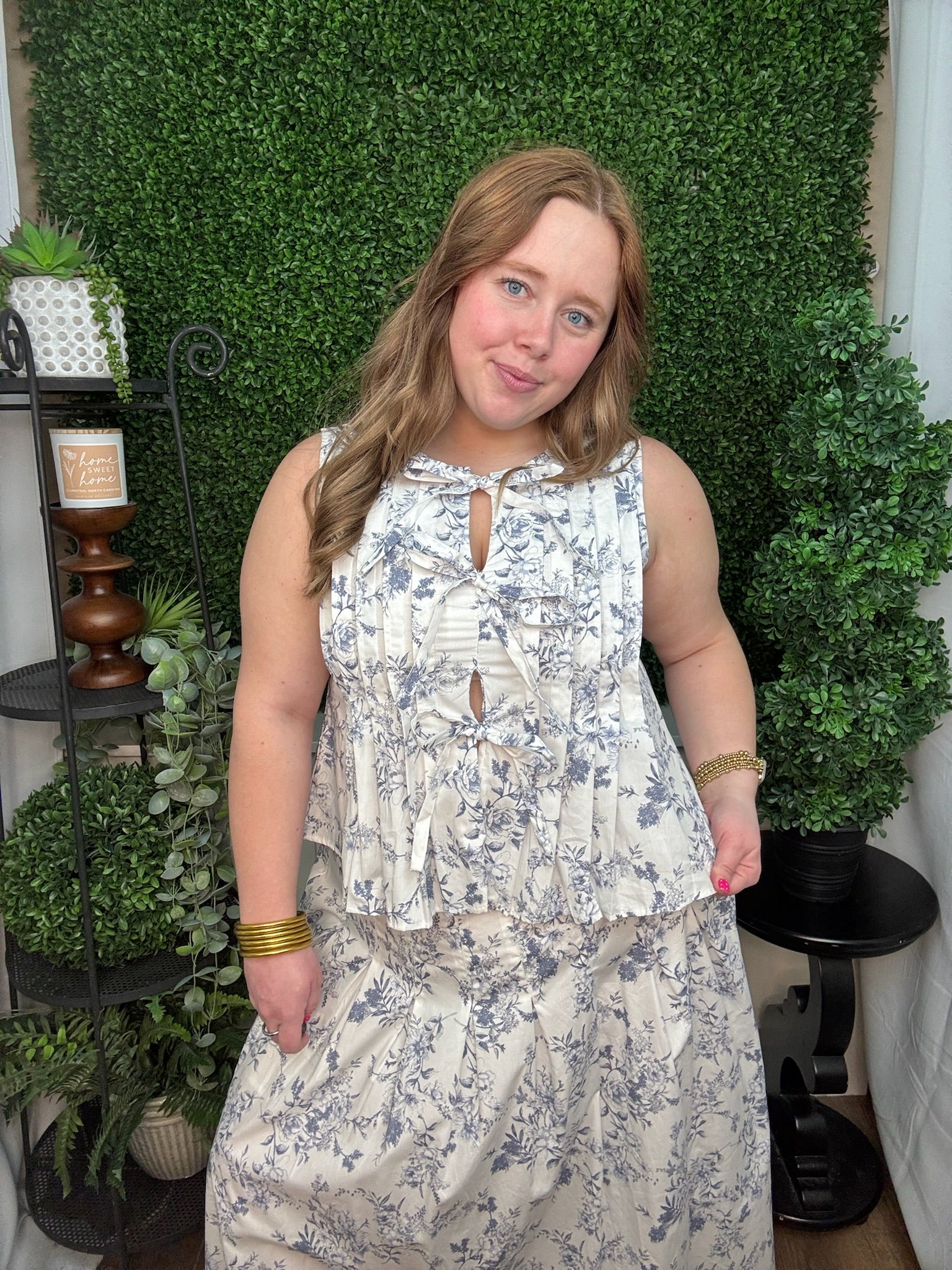 Willow Toile Tie-Front Blouse