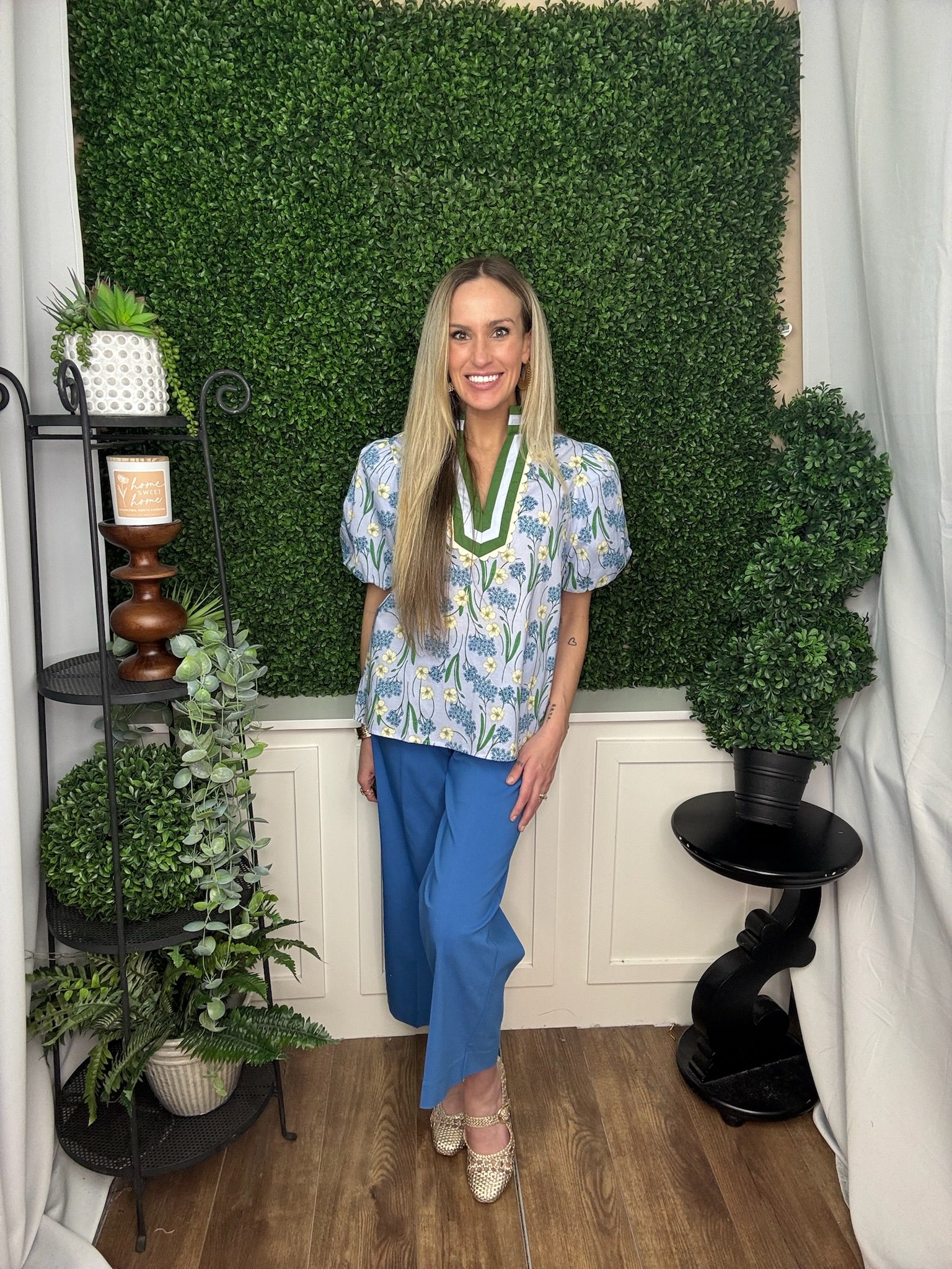 SHORT SLEEVE FLORAL V NEXT BLOUSE