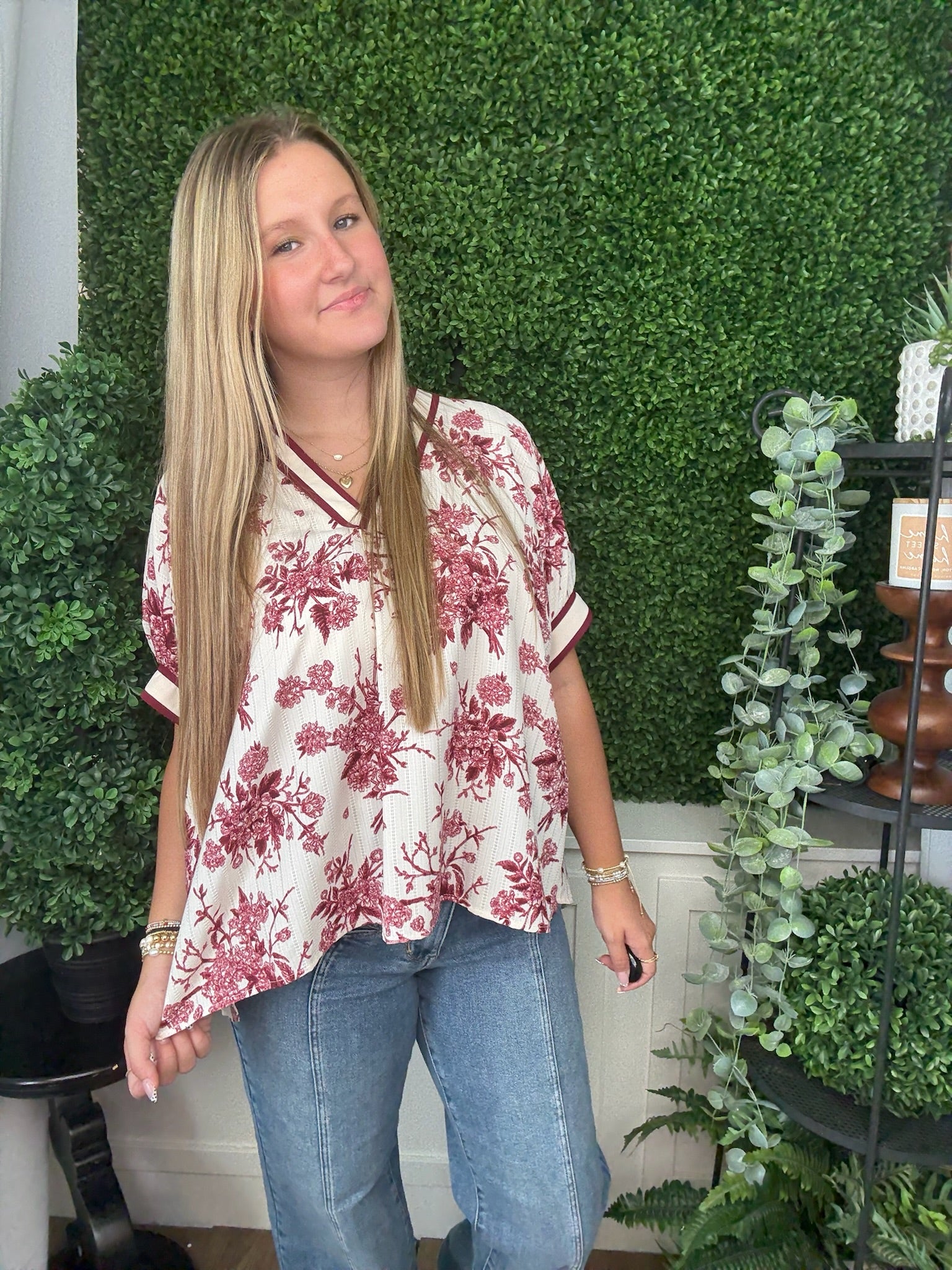 FLORAL PRINT OVERSIZED PULLOVER SHORT DOLMAN SLEEVE TOP - BURGUNDY