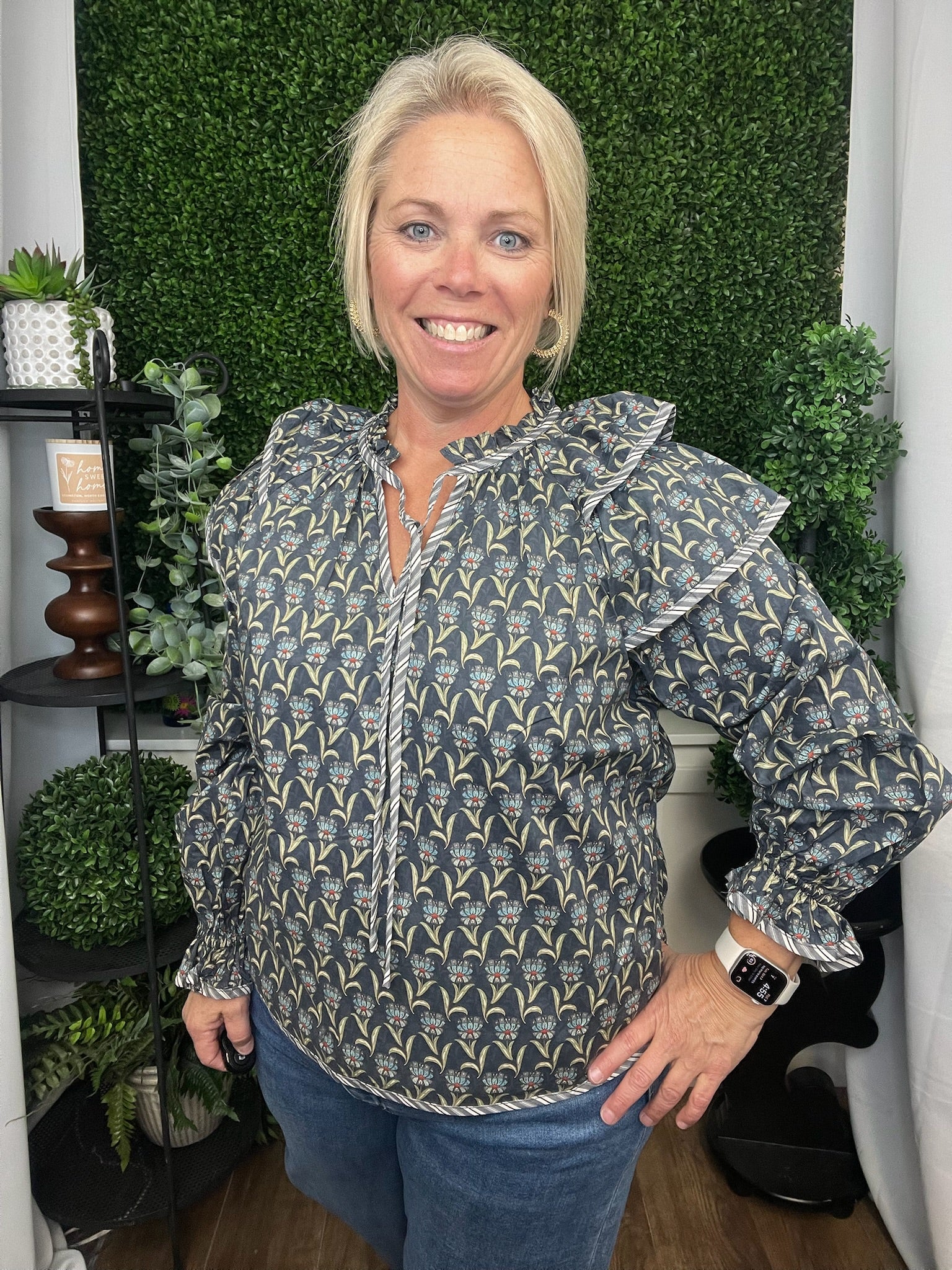 FLORAL FLUTTER SLV CONTRAST BINDING TOP - ASH BLACK