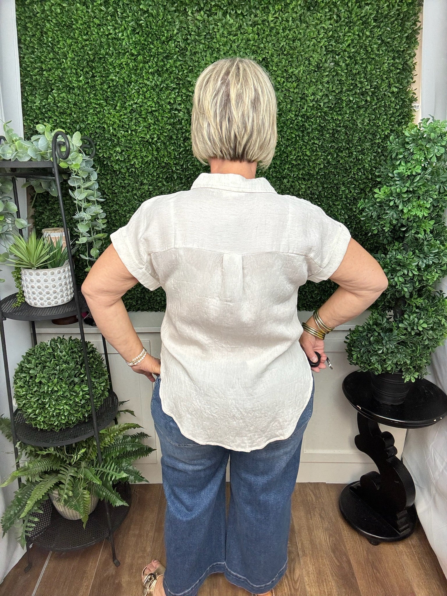 TEXTURED HALF BUTTON COLLARED TOP