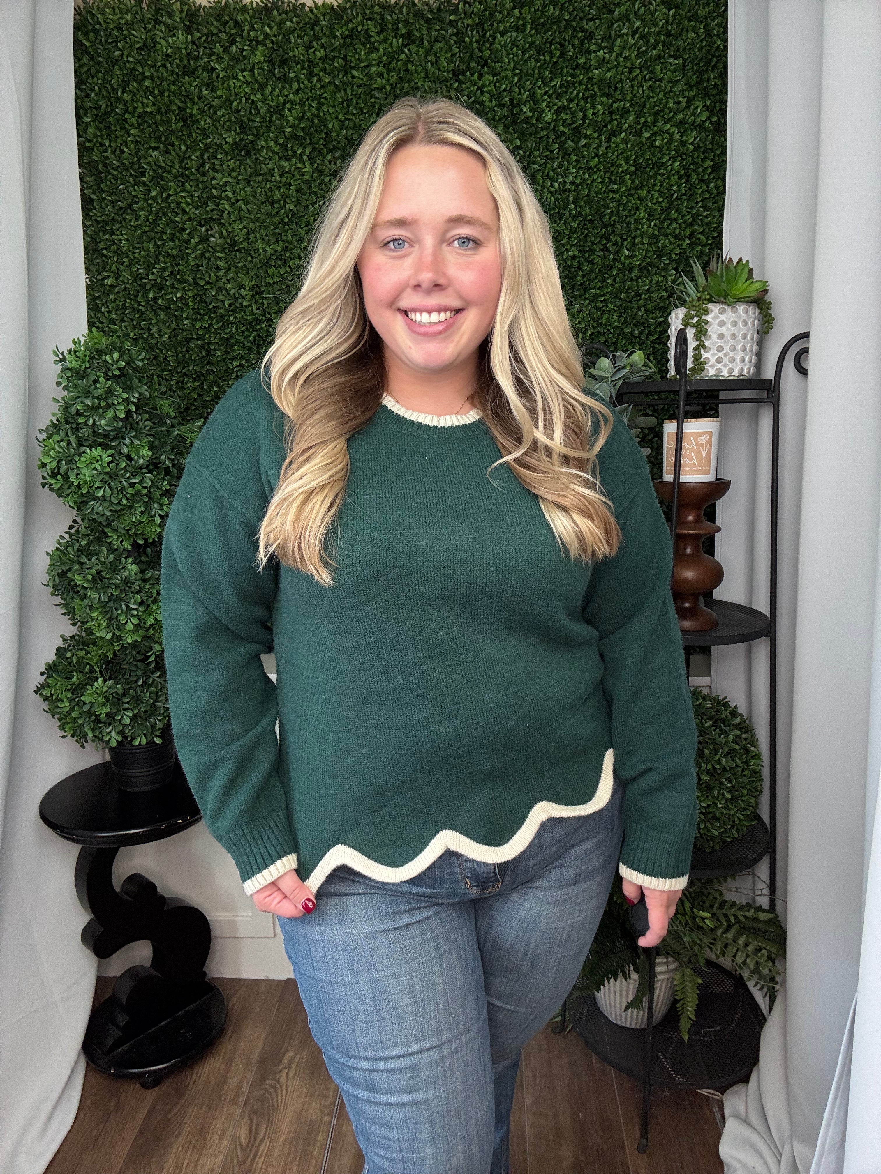 SOLID LS KNIT SWEATER W/CONTRAST SCALLOP HEM - H. GREEN