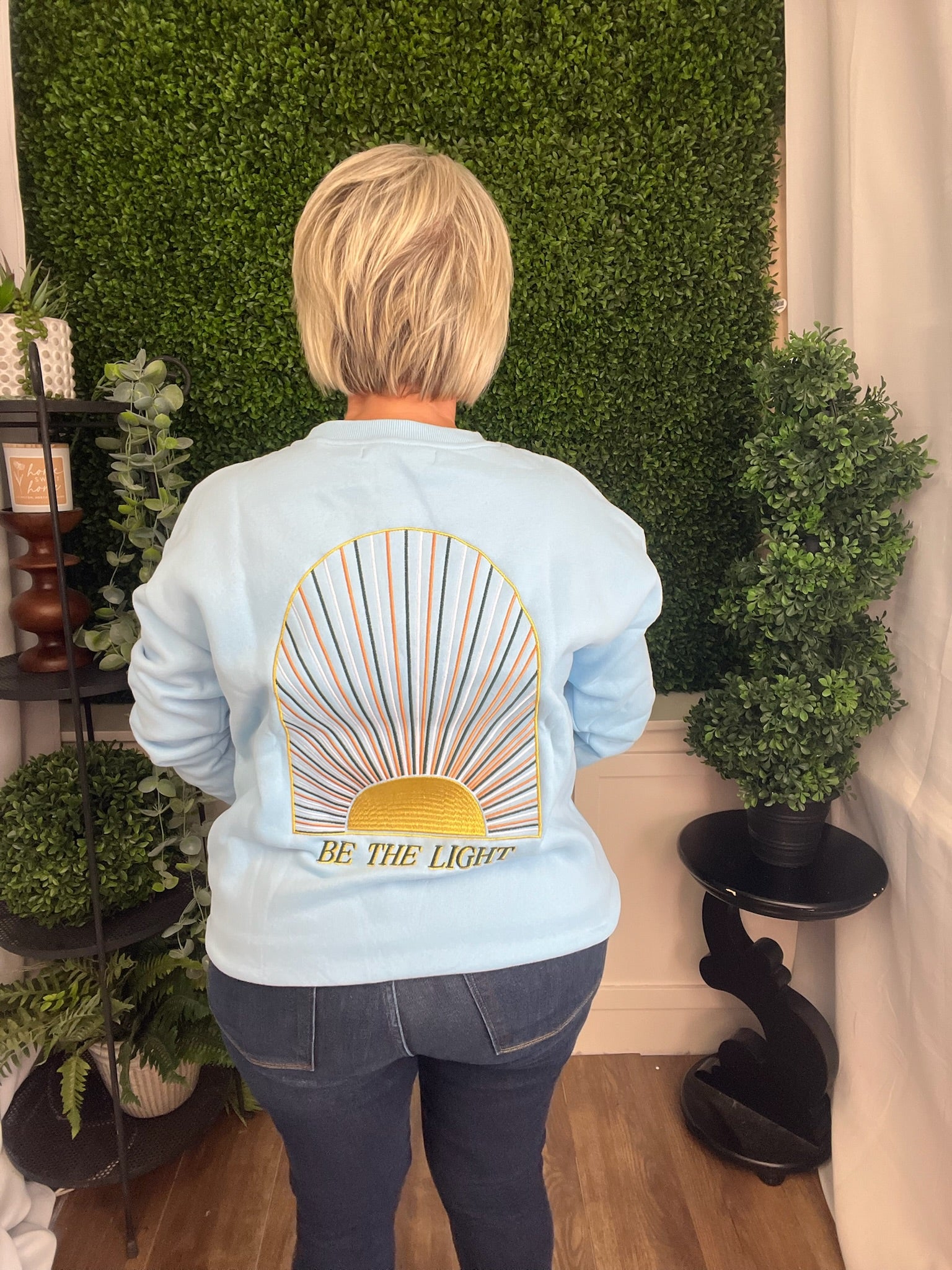 DILARA CREWNECK SWEATSHIRT - LIGHT