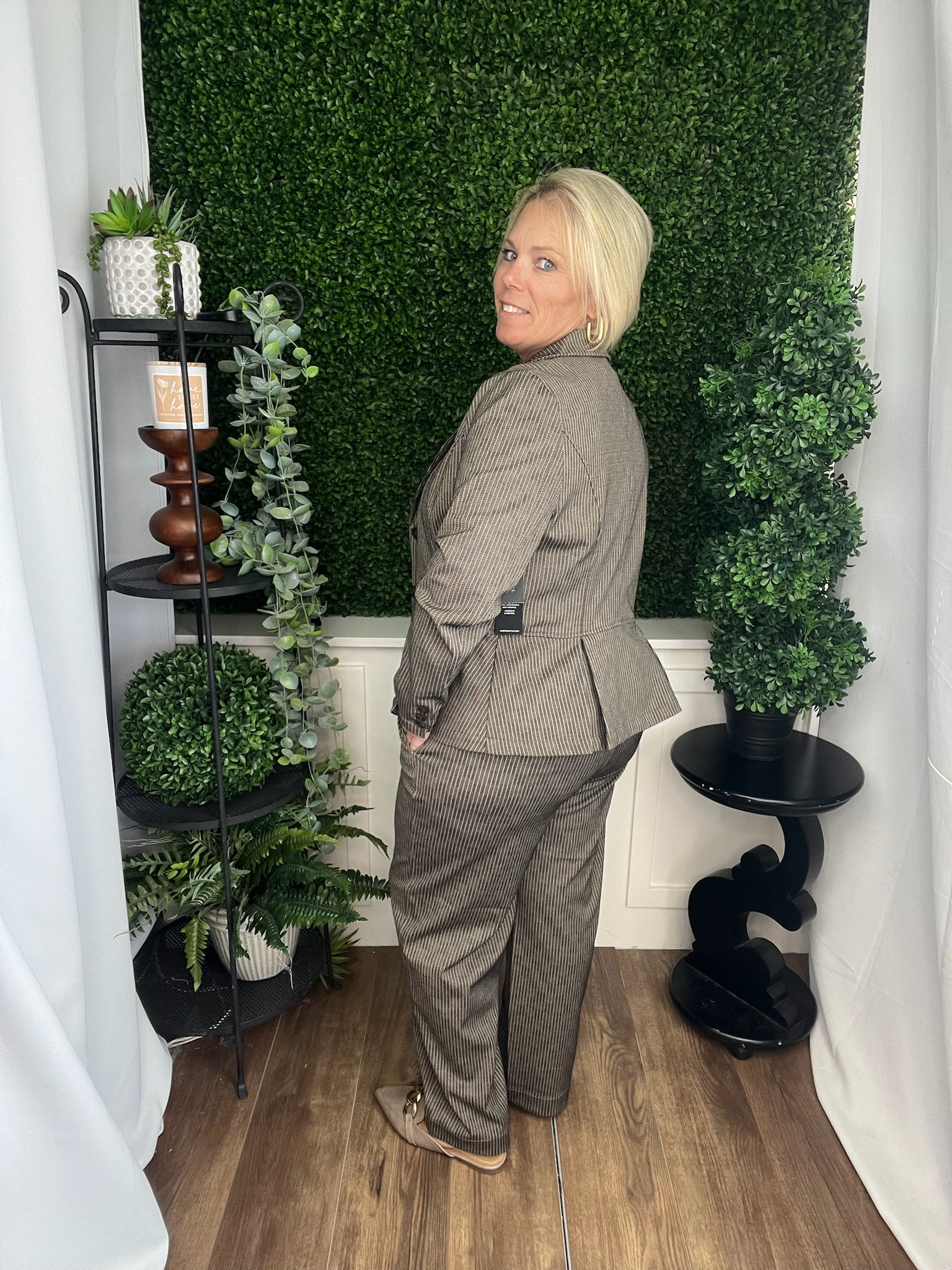 WIDE LEG CROP TROUSER W/FLAP POCKETS CAMEL/SAND STRIPE