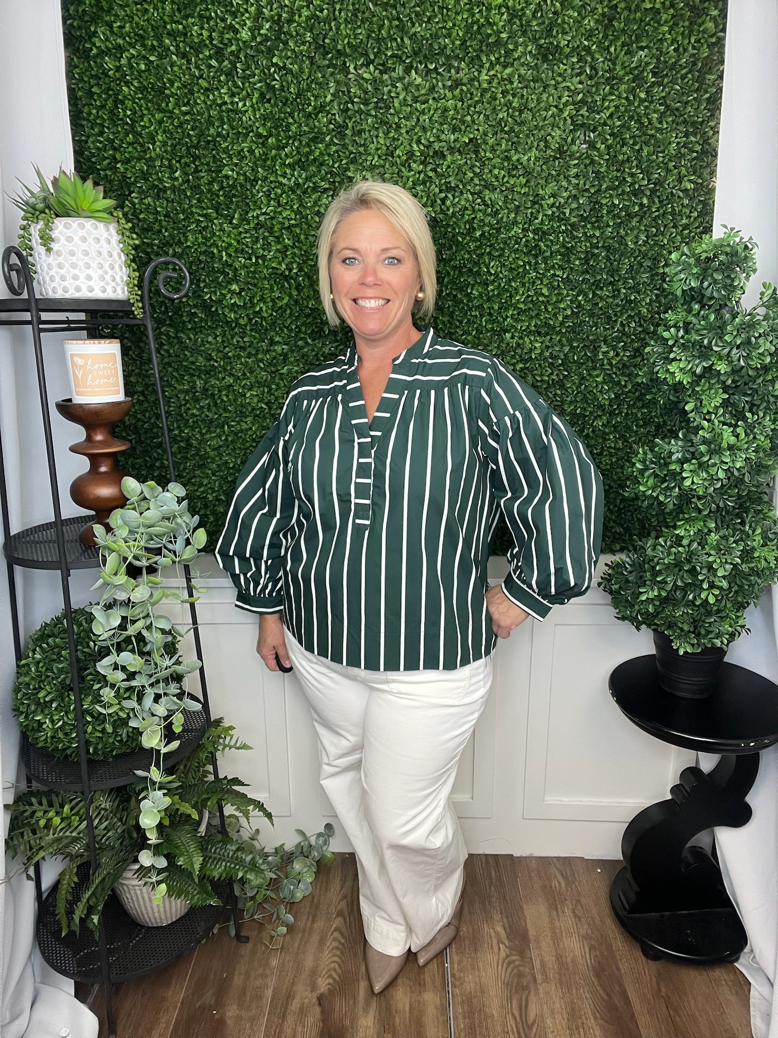 LONG PUFF SLV W/ CUFF V-NECK TOP - GREEN