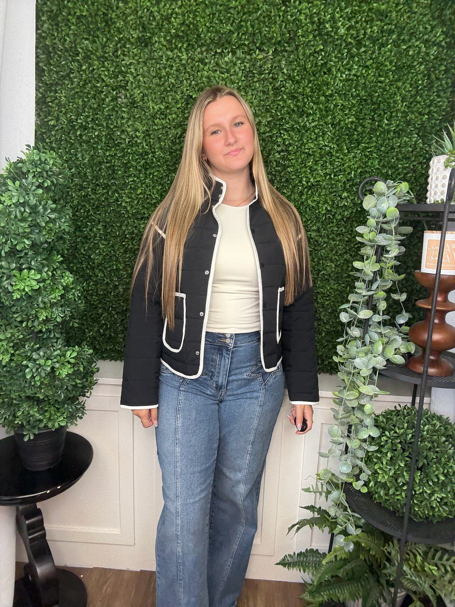 QUILTED JACKET - BLACK W/WHITE PIPING