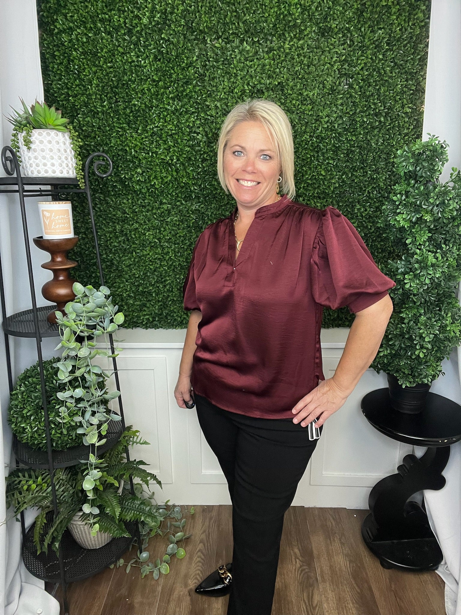 V-NECK PUFF SLV TOP - BURGUNDY