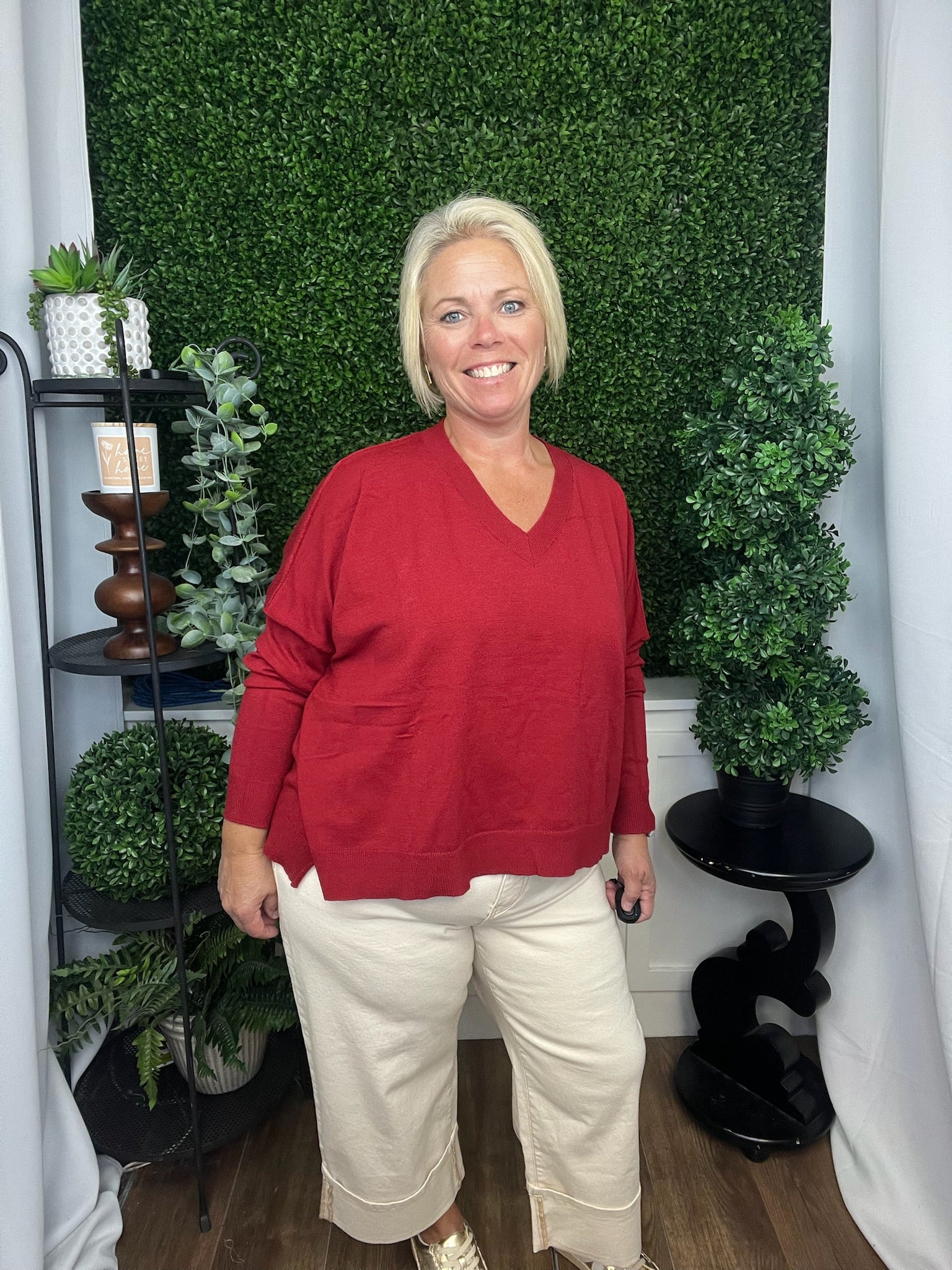 SOLID VNECK LS SWEATER - MERLOT