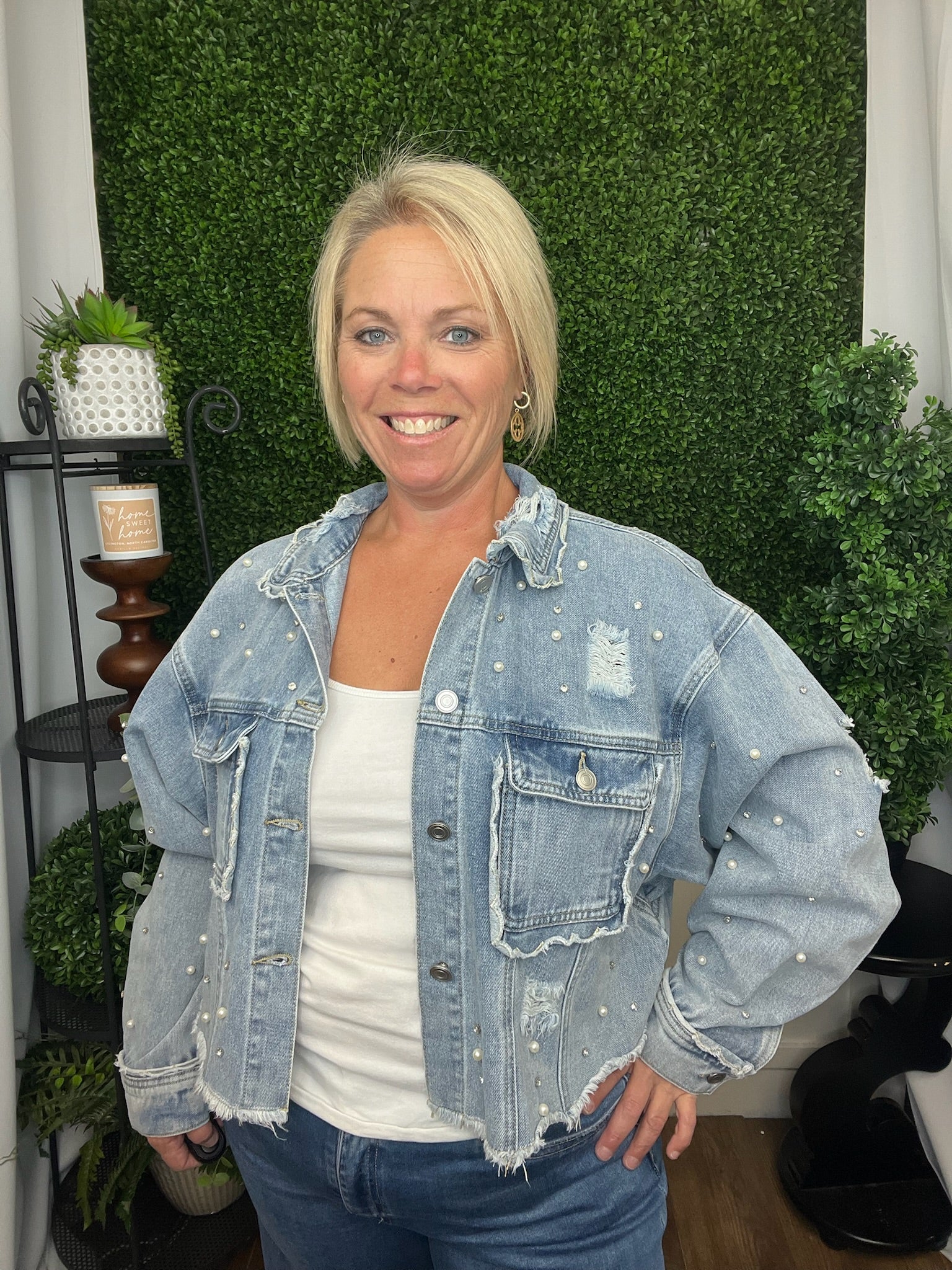 SCALLOP DETAILED GLITZY DENIM JACKET - MEDIUM WASH