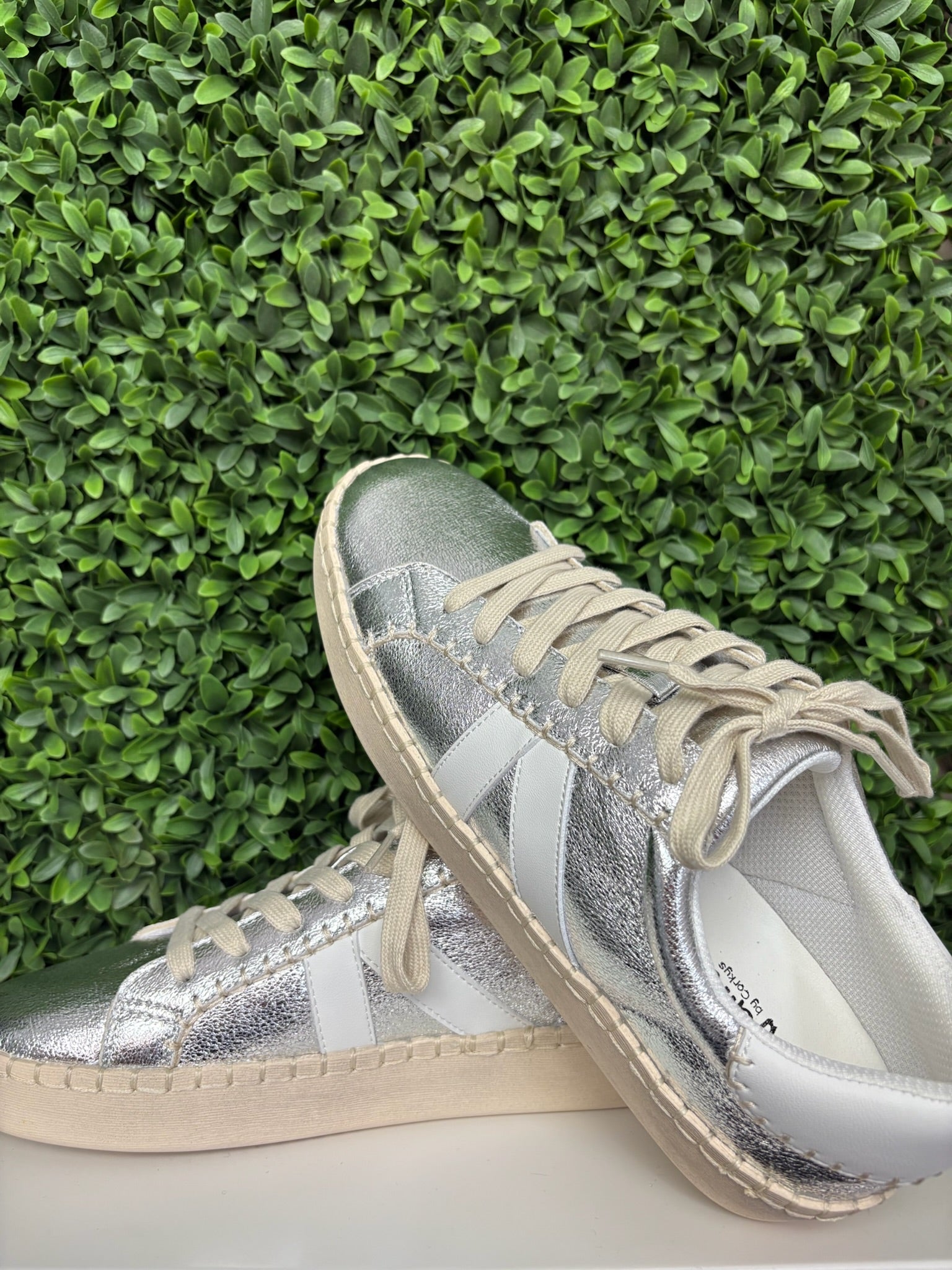 FRIEND ZONE - SILVER CRINKLE METALLIC