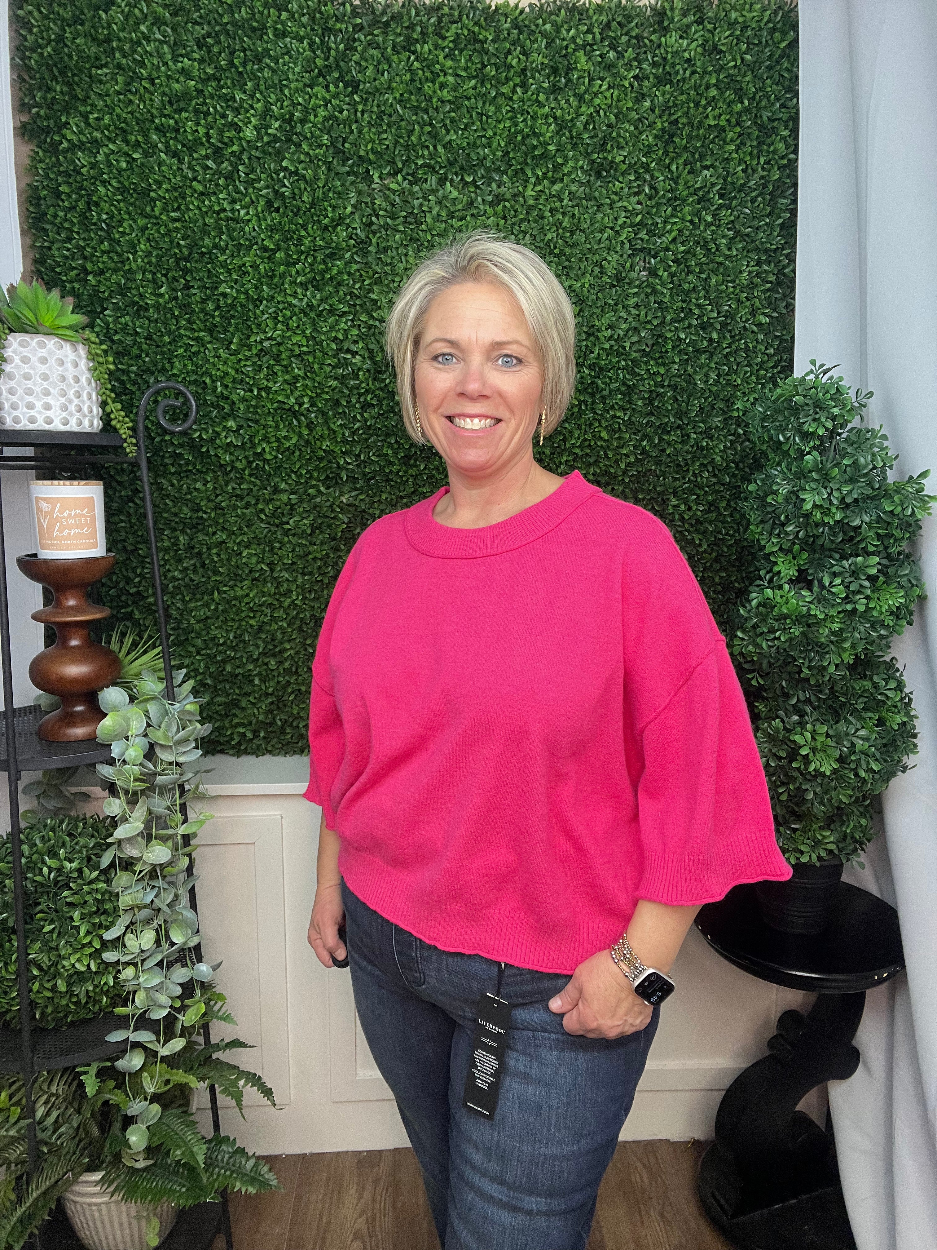 CREW NECK 3/4 SLEEVE TOP - GREEN/PINK