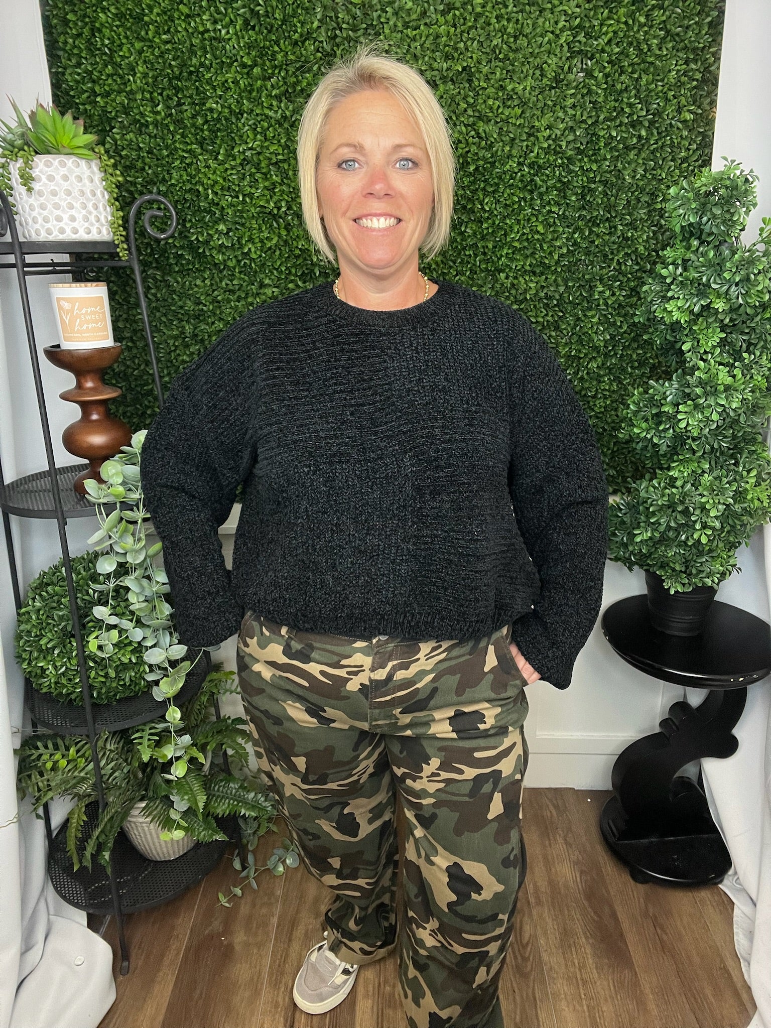 TEXTURED CHENILLE LS SWEATER - BLACK