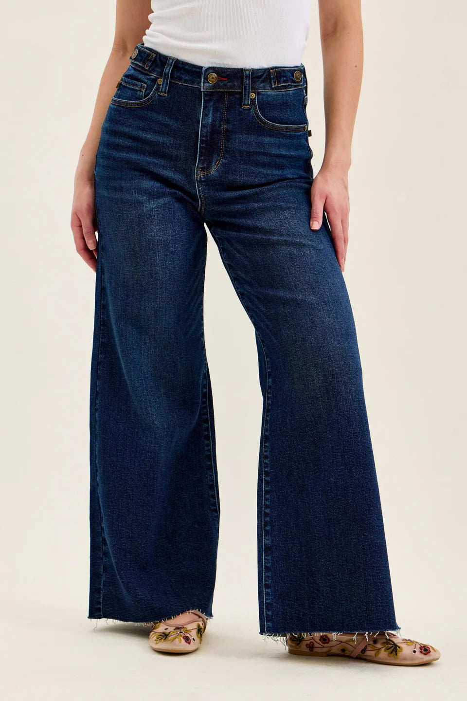 Petite - Dark Wash Wide Leg Jeans