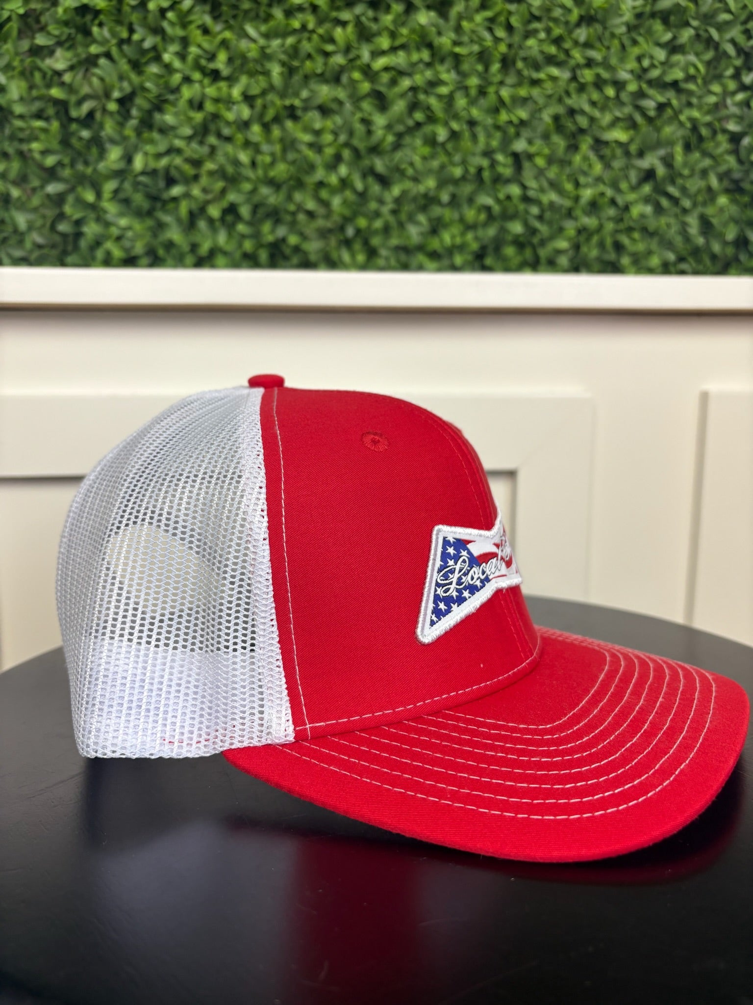 BUD TIE TRUCKER HAT - RED/WHITE