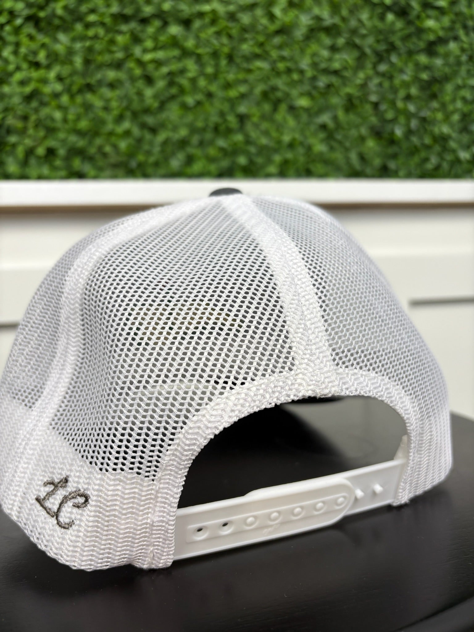 NC GOLF HAT - CHARCOAL/WHITE